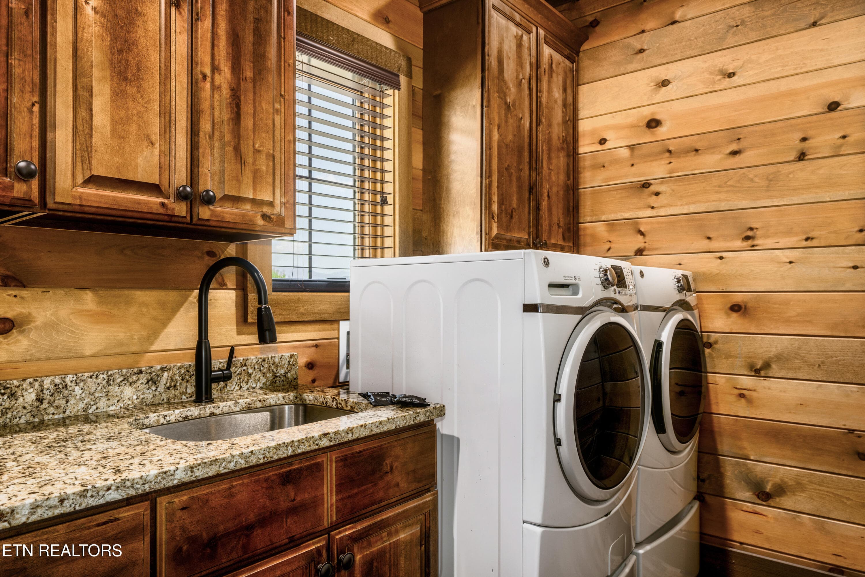 2920 Misty Bluff Trail 018-4000 - 2920 Misty Bluff Tr, Sevierville, TN 37862