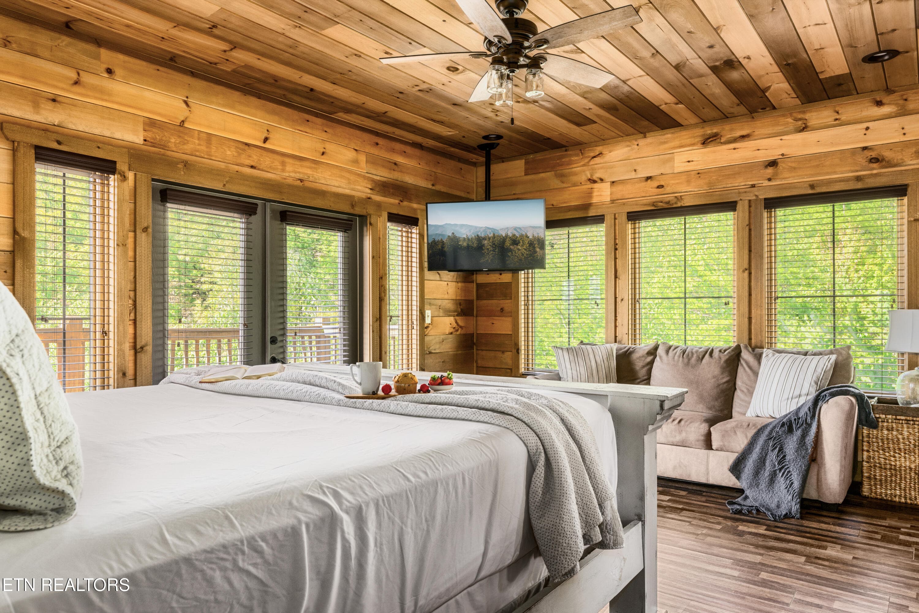 2920 Misty Bluff Trail 028-4000 - 2920 Misty Bluff Tr, Sevierville, TN 37862