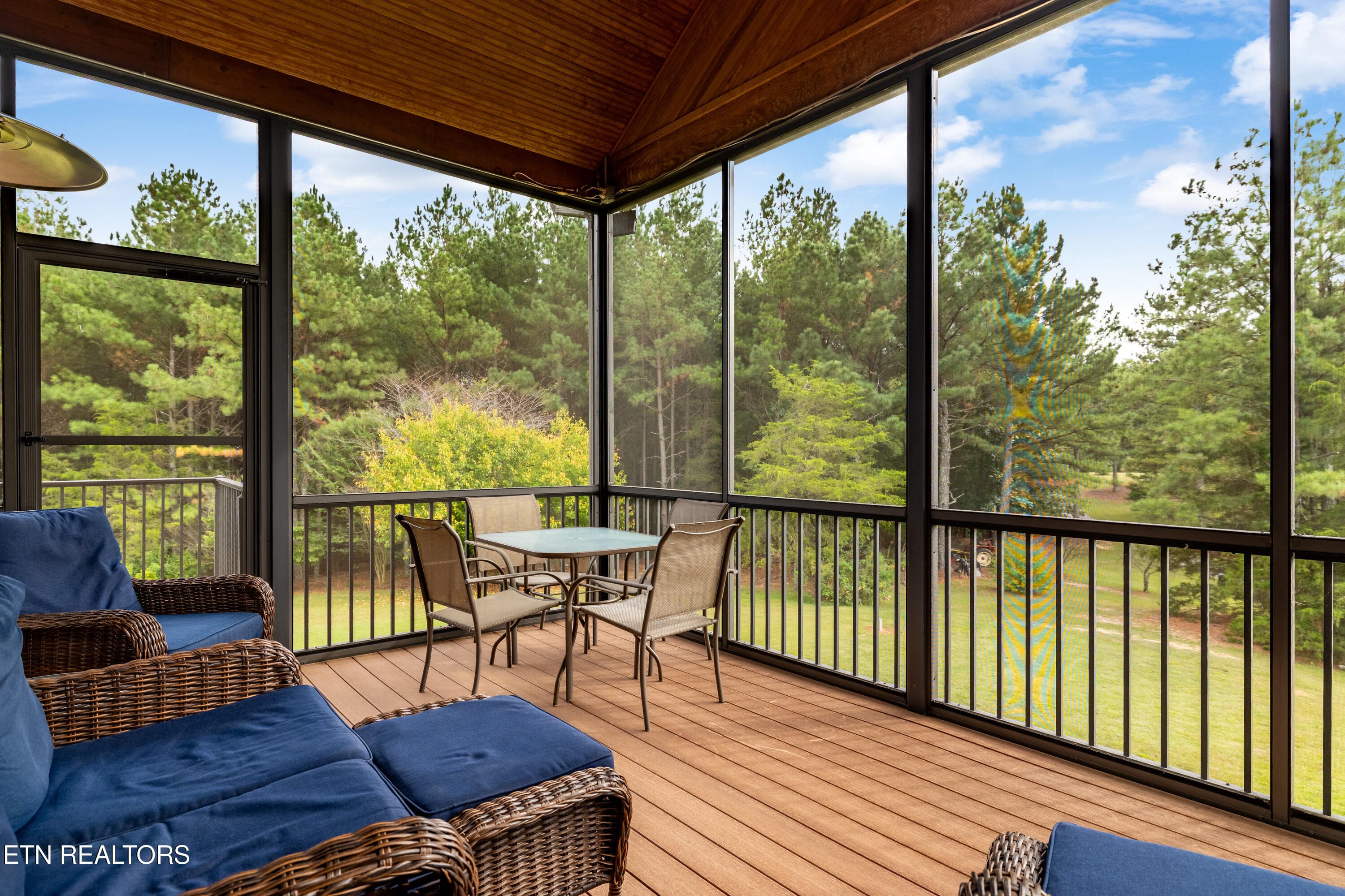 Screened Porch - 1410 Ward Rd, Loudon, TN 37774, Loudon