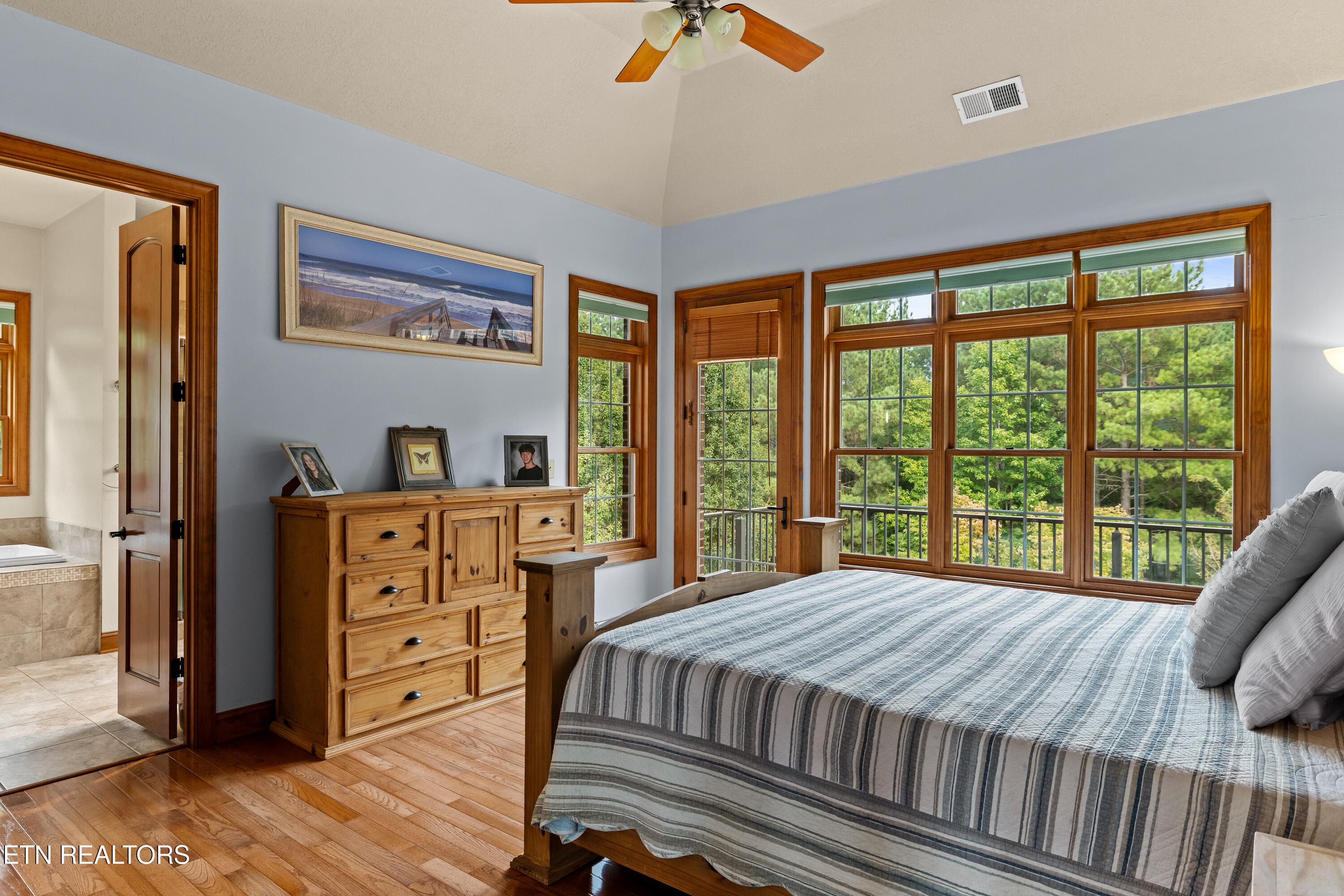 Master Bath - 1410 Ward Rd, Loudon, TN 37774, Loudon