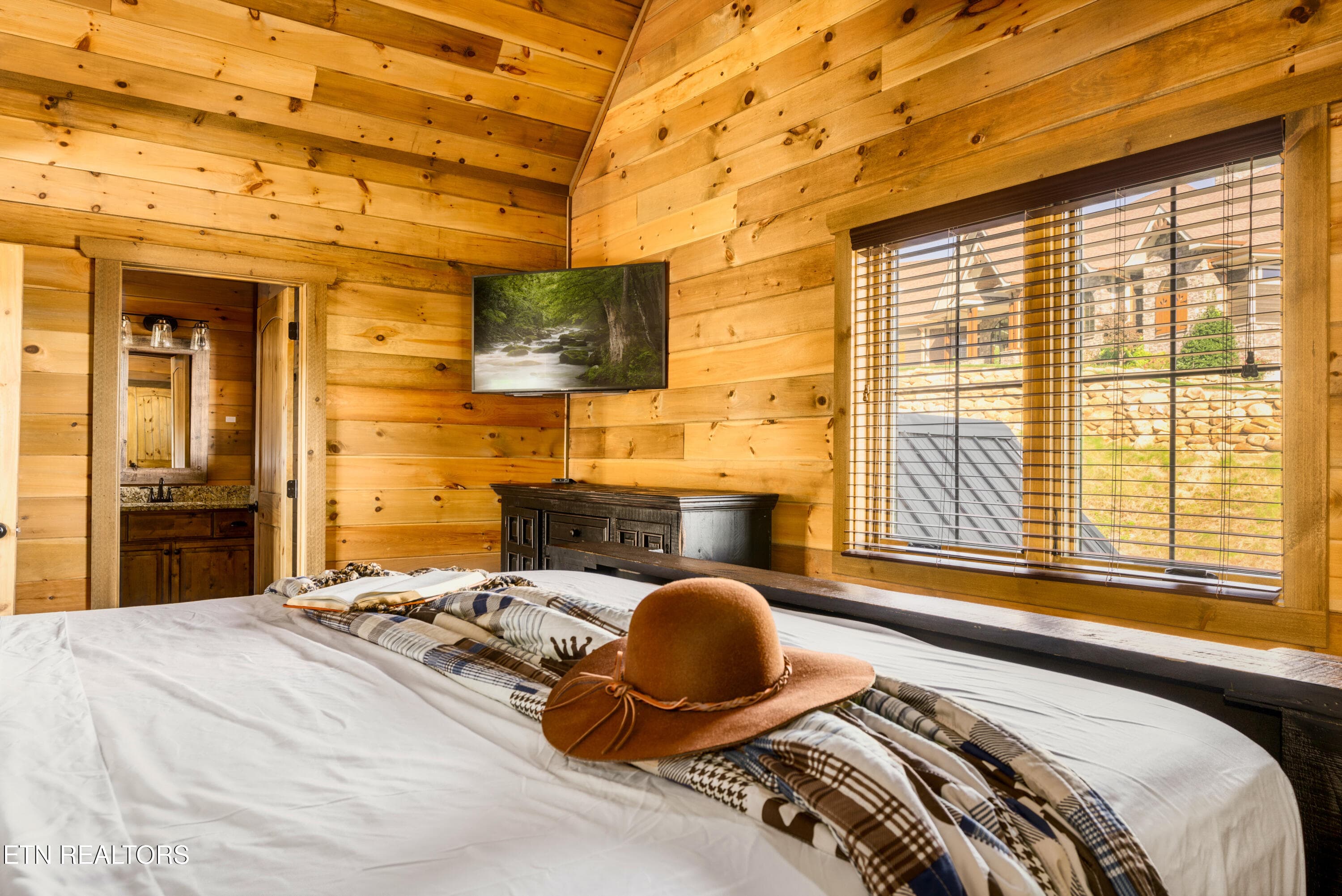 2920 Misty Bluff Trail 067-4000 - 2920 Misty Bluff Tr, Sevierville, TN 37862