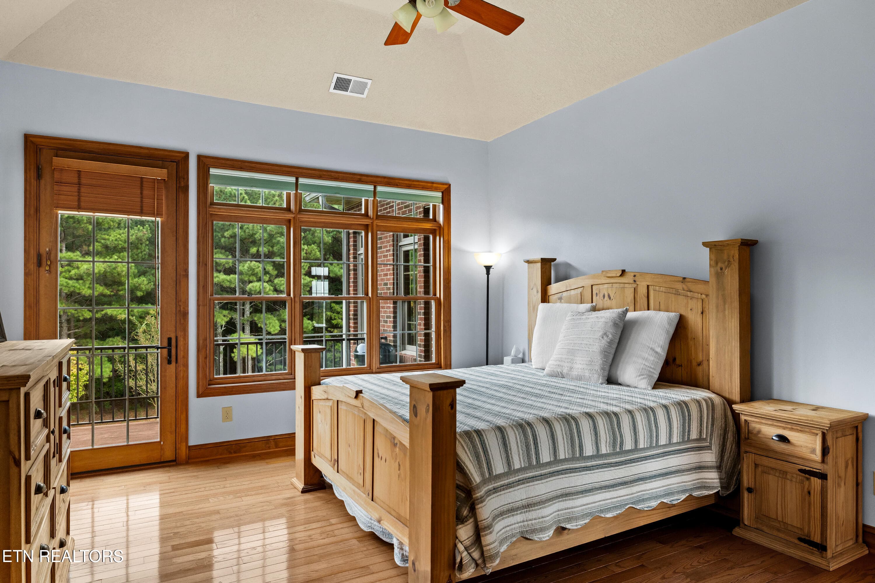 Master Bedroom - 1410 Ward Rd, Loudon, TN 37774, Loudon