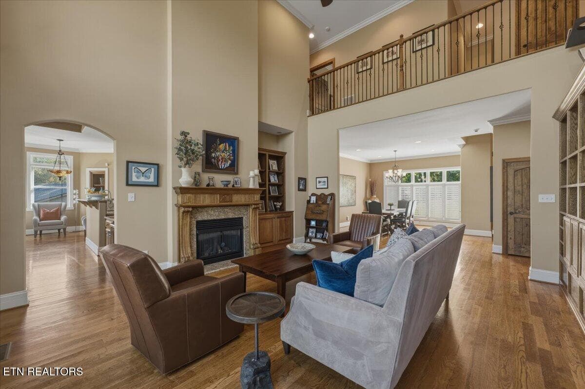 07-Living Room - 725 Riverchase Rd, Lenoir City, TN 37772