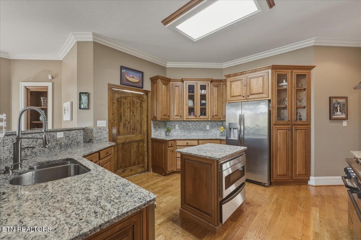 13-Kitchen - 725 Riverchase Rd, Lenoir City, TN 37772