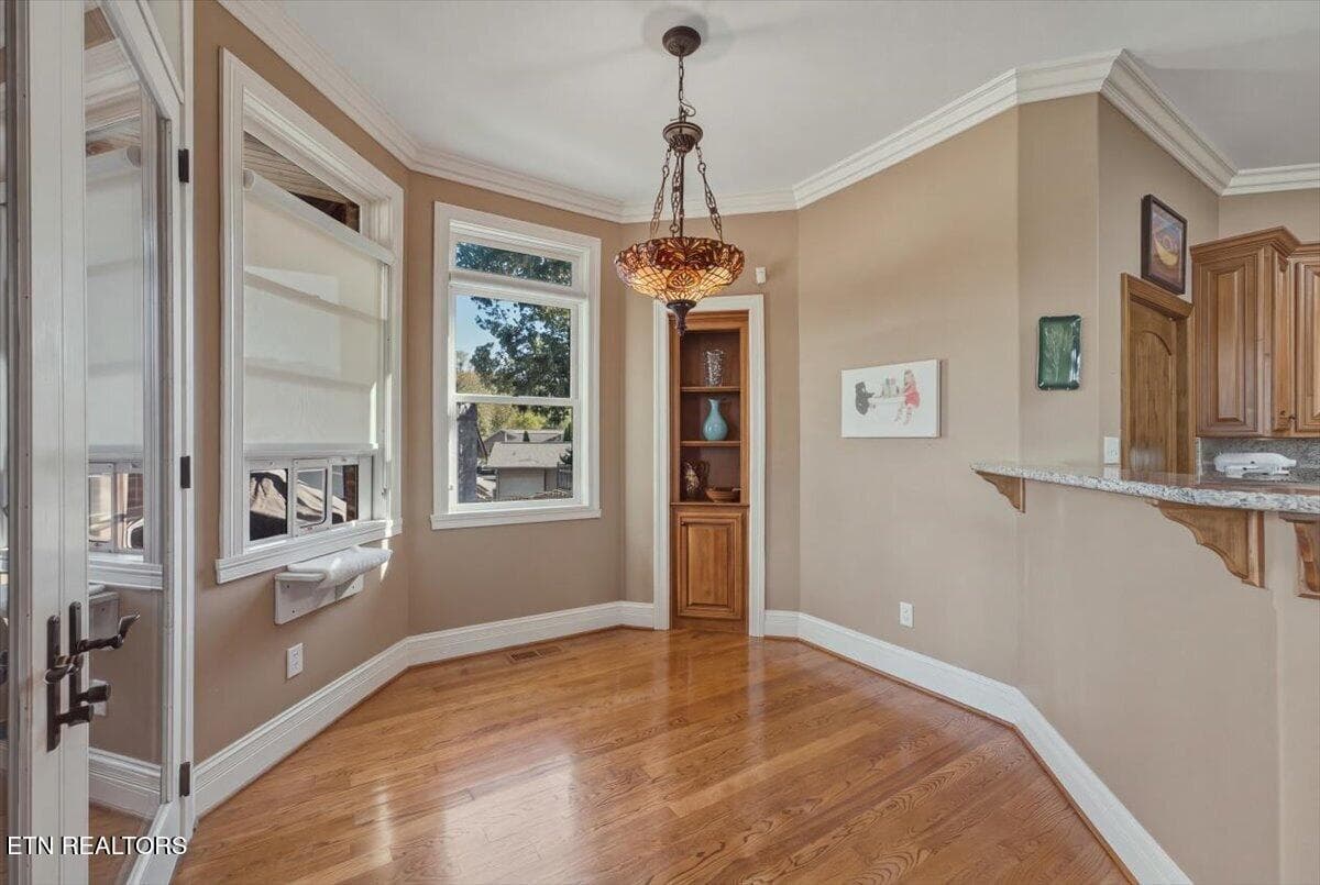 19-Breakfast Area - 725 Riverchase Rd, Lenoir City, TN 37772