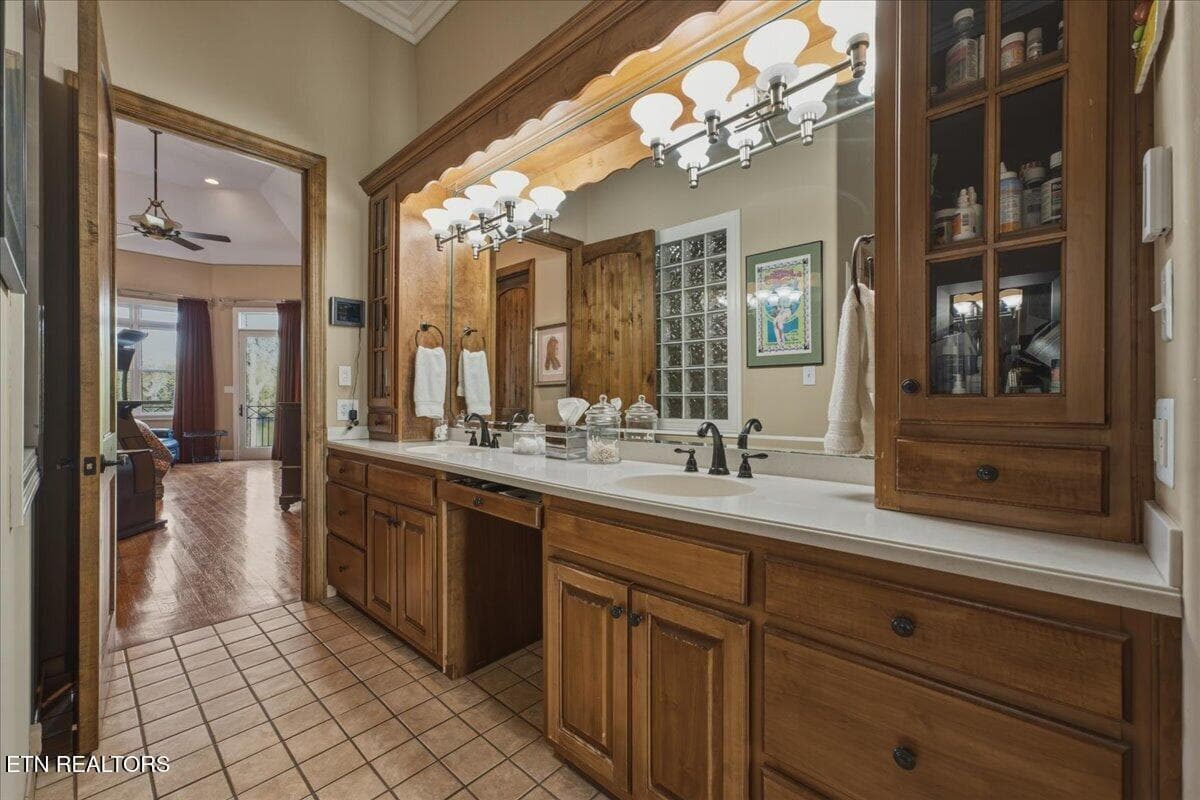 24-Primary Bath - 725 Riverchase Rd, Lenoir City, TN 37772
