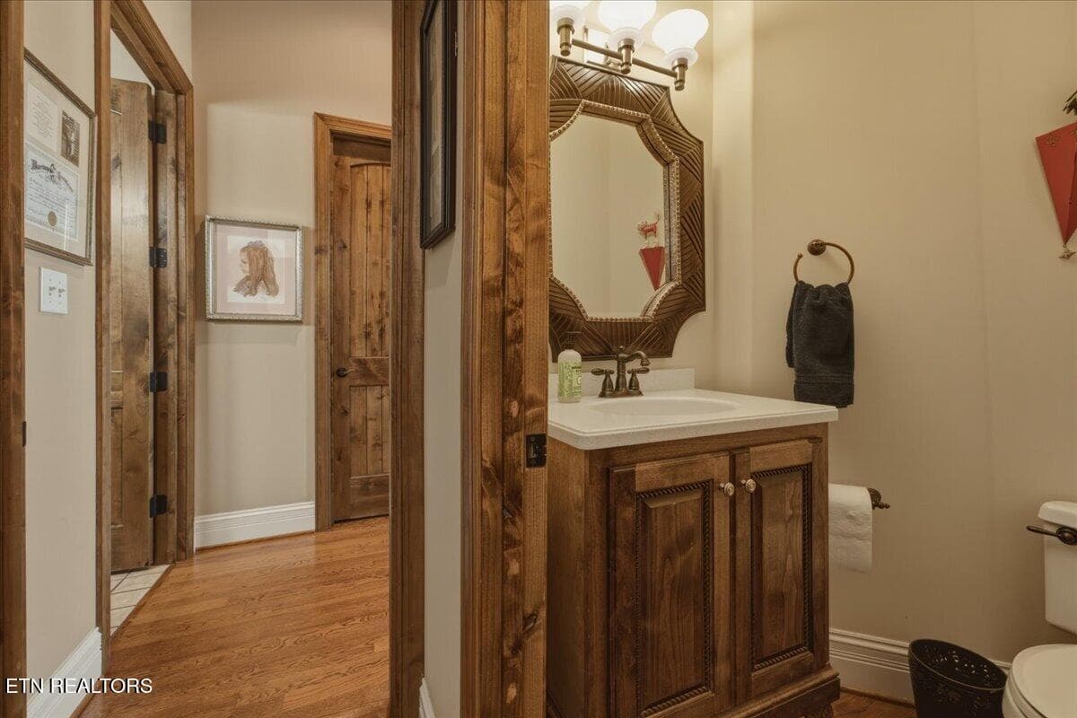 26-Half Bath - 725 Riverchase Rd, Lenoir City, TN 37772