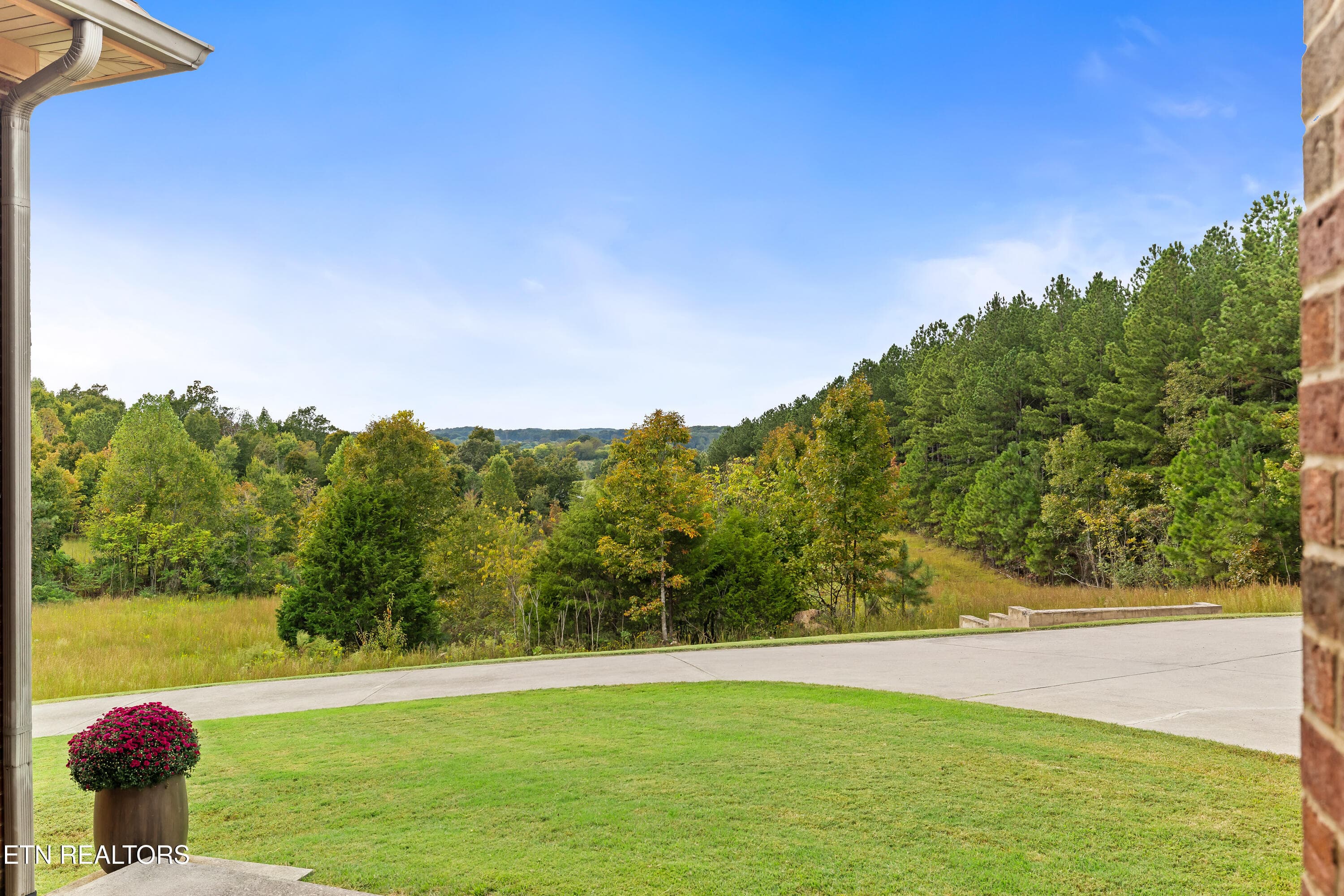 Incredible Views - 1410 Ward Rd, Loudon, TN 37774, Loudon