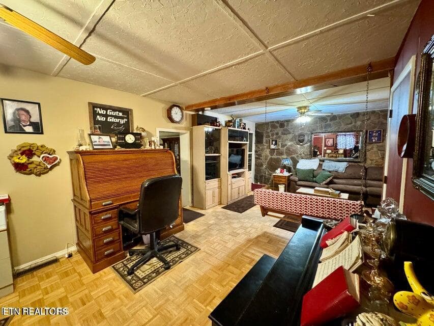 5889 Newton Road parlor3 new - 5889 Newton Rd, Crossville, TN 38572