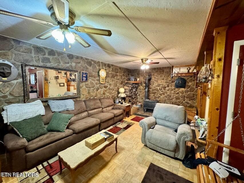 5889 Newton Road living3 new - 5889 Newton Rd, Crossville, TN 38572