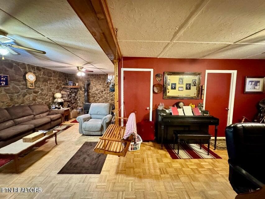 5889 Newton Road living new - 5889 Newton Rd, Crossville, TN 38572