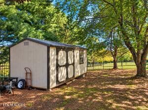 Shed - 1957 Lakebrook Circle, Dandridge, TN 37725, Dandridge