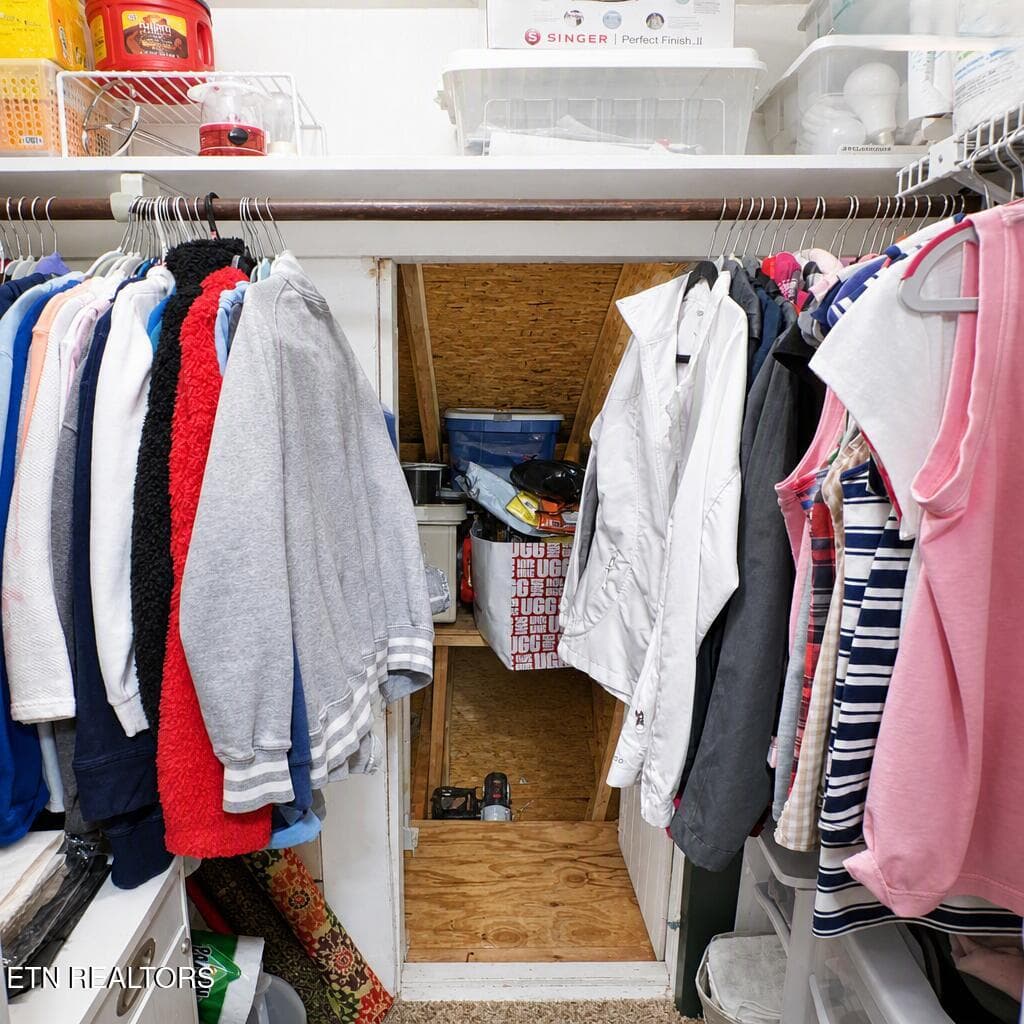 Extra storage thru the hall closet - 39 Lakeshore Lane 59, Fairfield Glade, TN 38558, Fairfield Glade