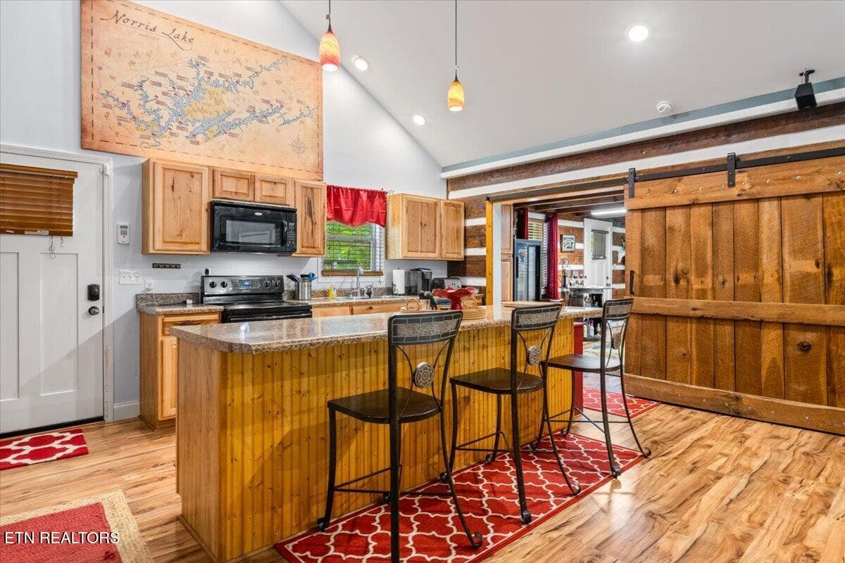 22-835 Jim Lee Ridge Rd - 835 Jim Lee Ridge Rd, LaFollette, TN 37766, LaFollette