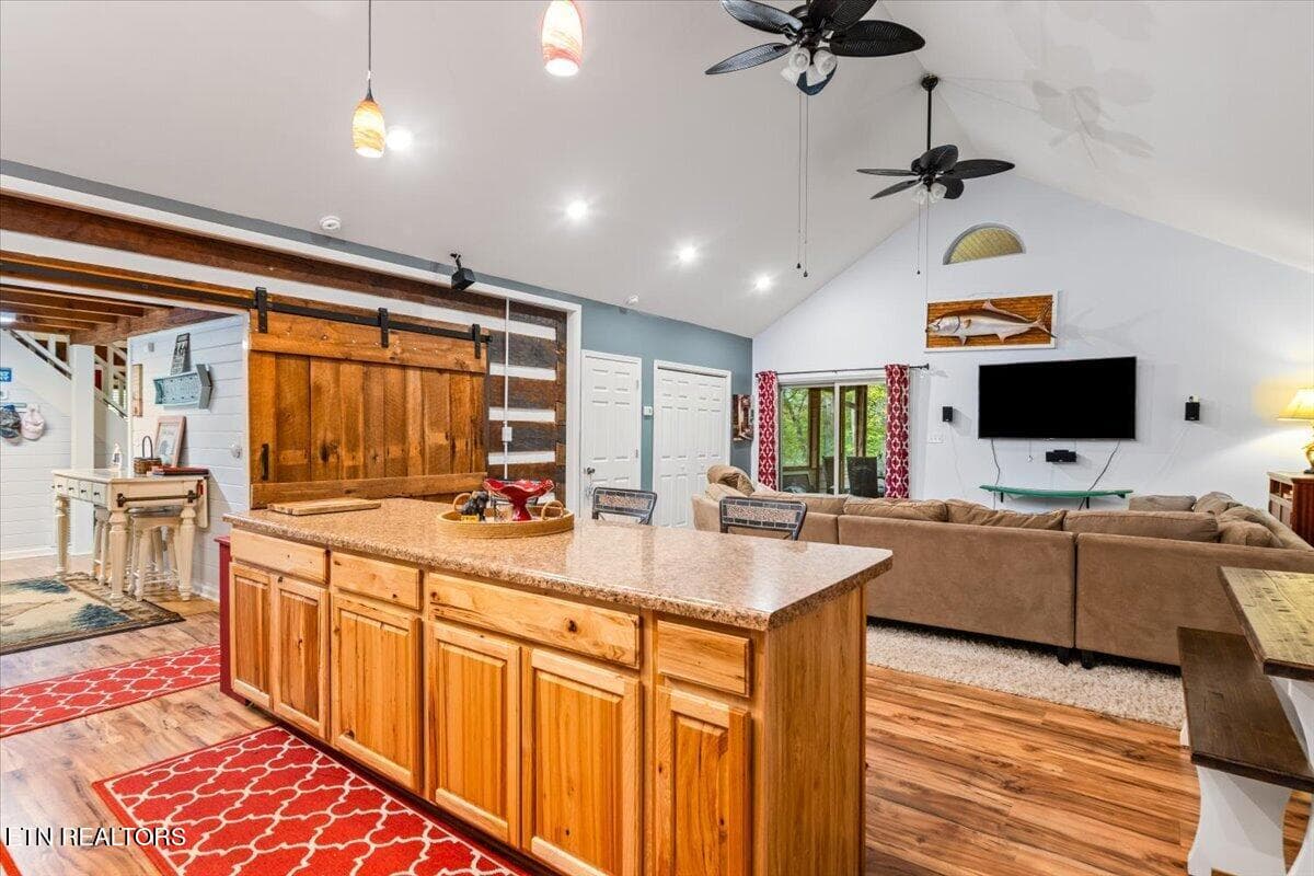 25-835 Jim Lee Ridge Rd - 835 Jim Lee Ridge Rd, LaFollette, TN 37766, LaFollette