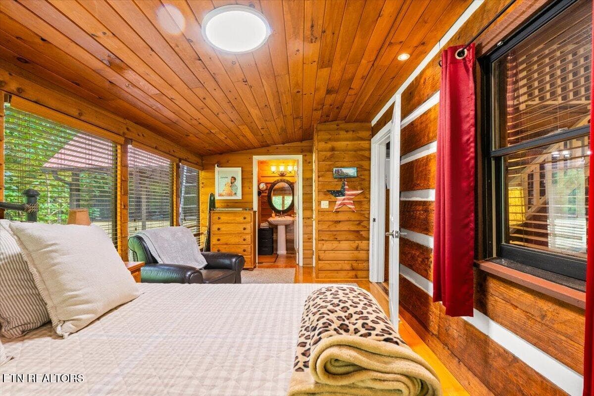 36-835 Jim Lee Ridge Rd - 835 Jim Lee Ridge Rd, LaFollette, TN 37766, LaFollette