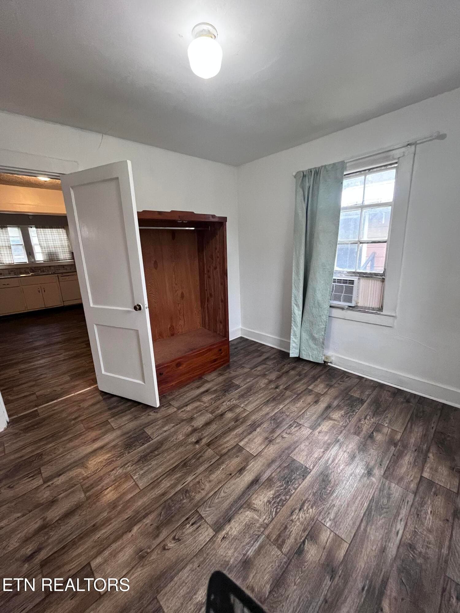 Back Bedroom - 227 Henderson Ave, Sevierville, TN 37862, Sevierville