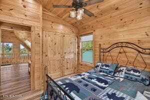 Upstairs bedroom 4 - 1728 Stone Bridge Drive, Dandridge, TN 37725