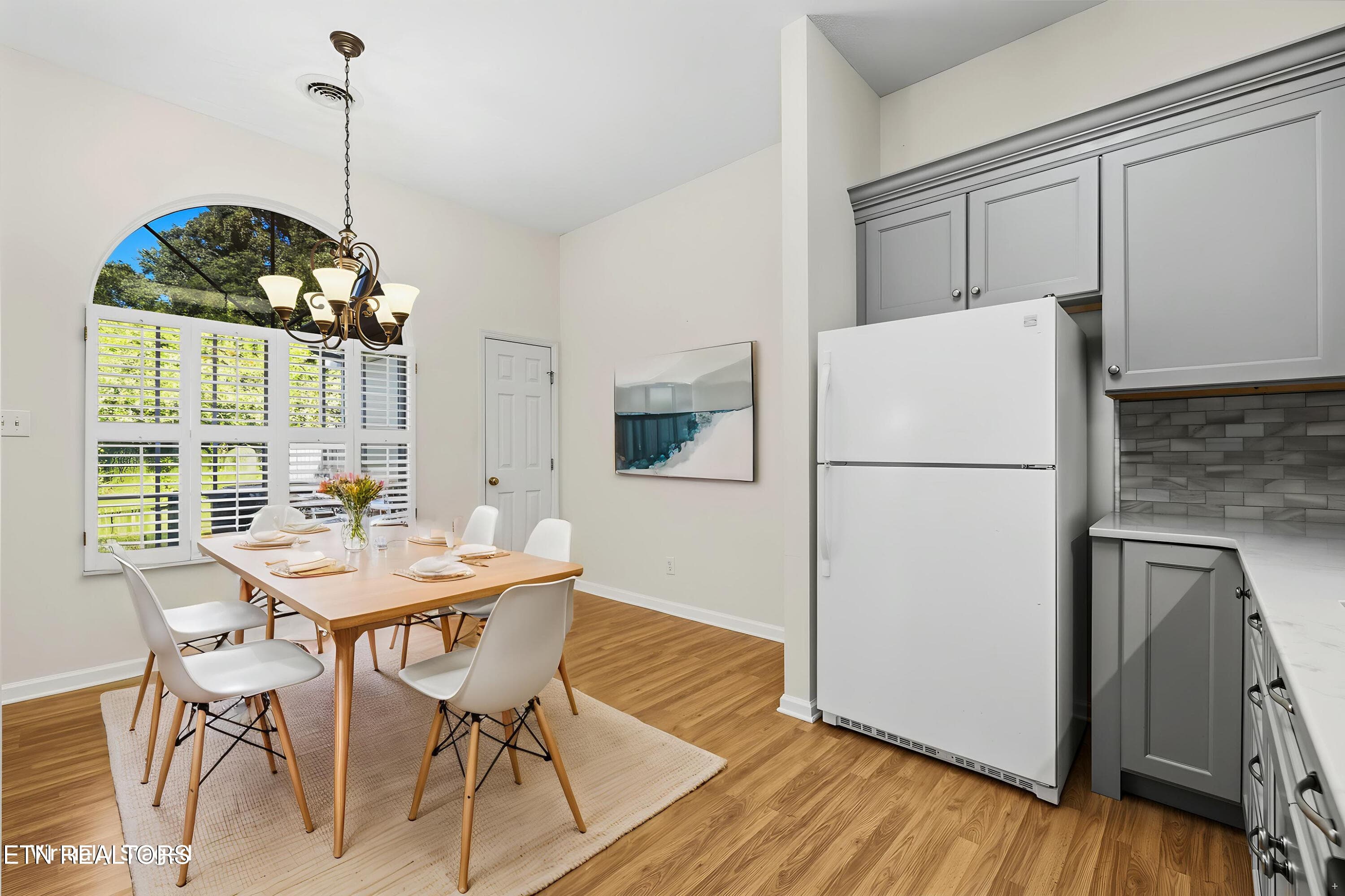 Positive-Perceptions-9 - Dining Room - S - 3425 Laurel View Rd, Knoxville, TN 37917