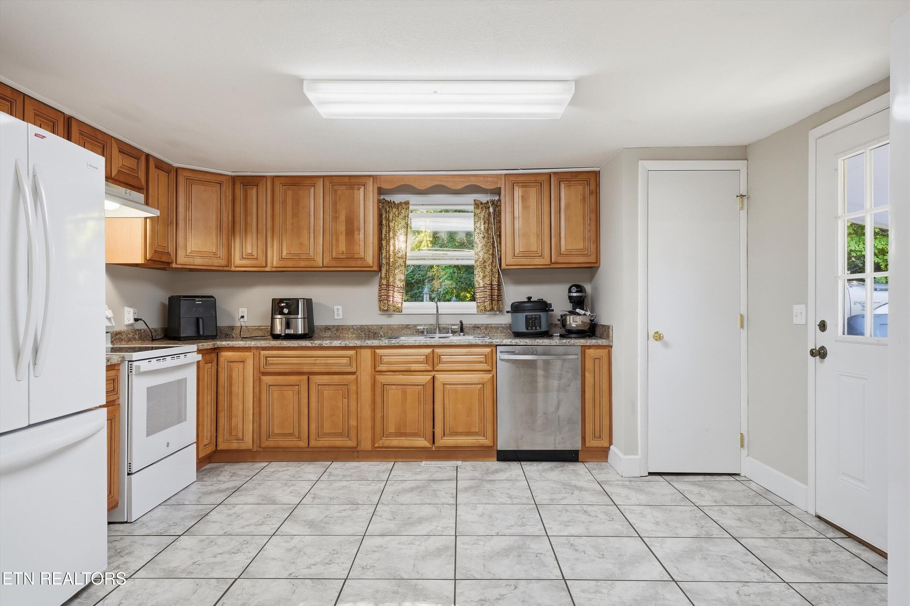 17-111 Cathcart Rd [3482465]-175 - 111 Cathcart Rd, Vonore, TN 37885, Vonore
