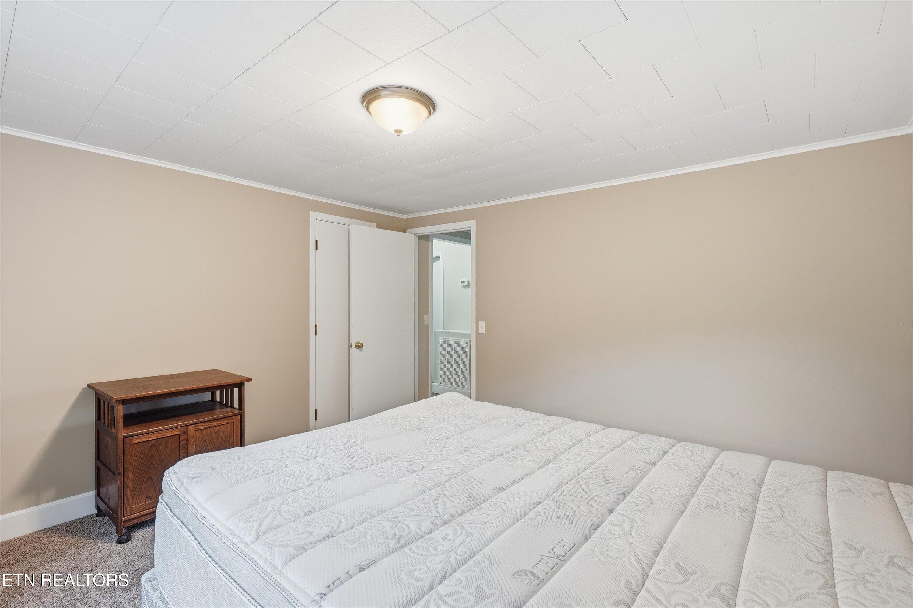 32-111 Cathcart Rd [3482465]-100 - 111 Cathcart Rd, Vonore, TN 37885, Vonore