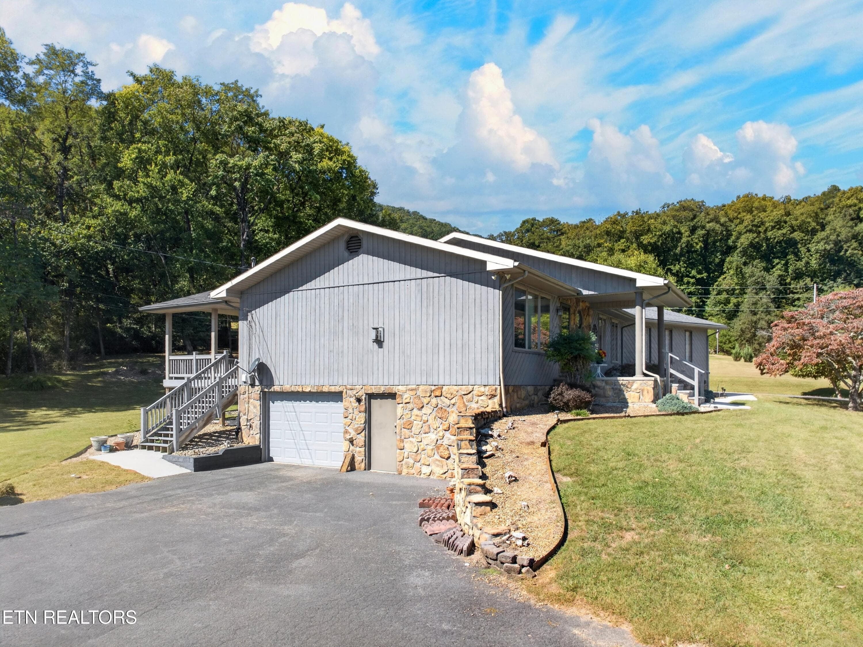 002-1089MountainTrailDrive-Newport-TN-37 - 1089 Mountain Trail Drive, Newport, TN 37821, Newport