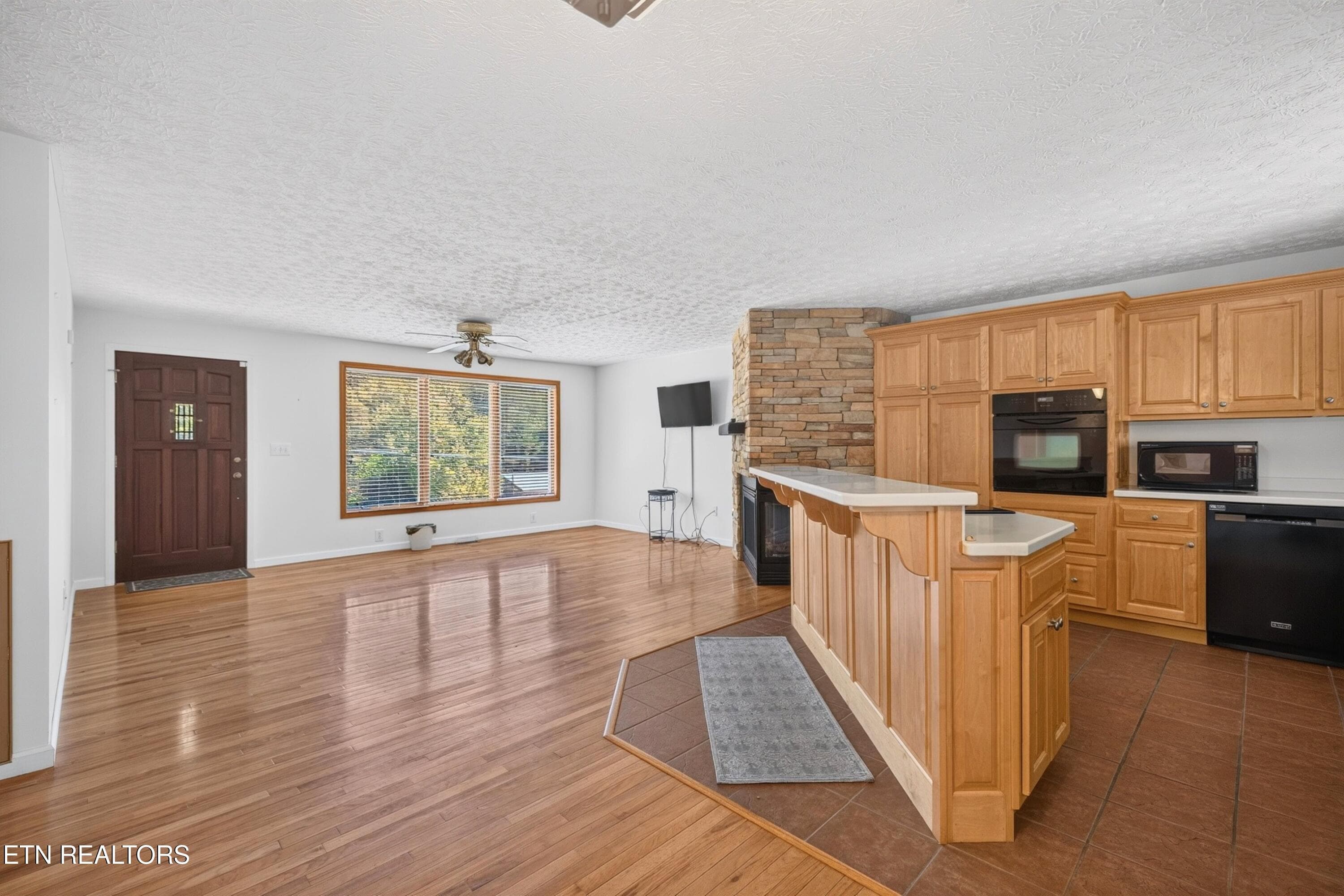 017-1089MountainTrailDrive-Newport-TN-37 - 1089 Mountain Trail Drive, Newport, TN 37821, Newport