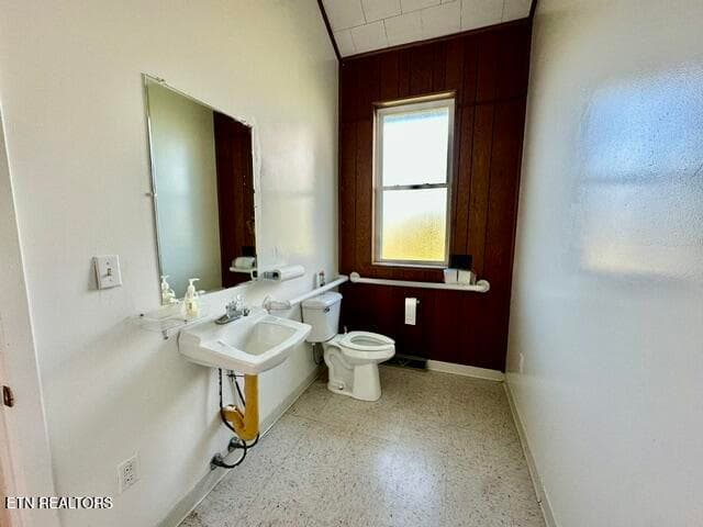 bathroom main level - 162 York Drive, Jonesville, VA 24263