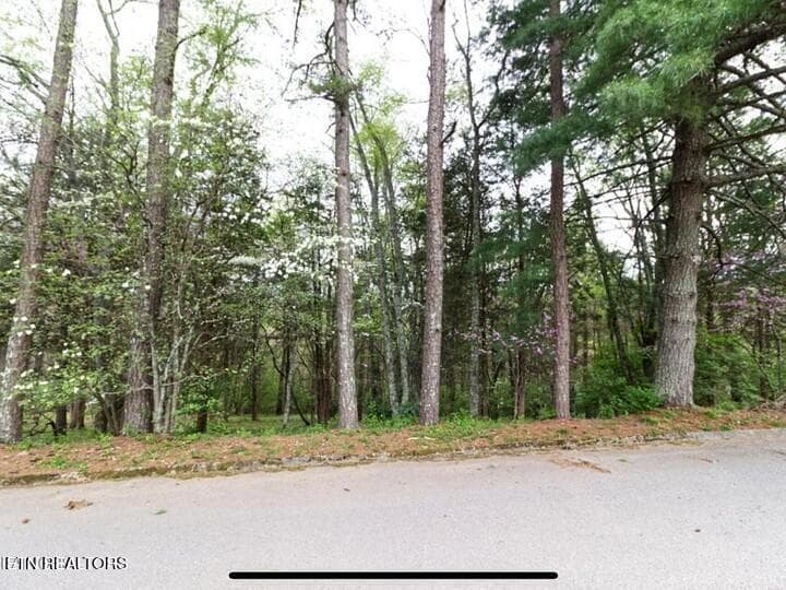 7544 Glastonbury Rd, Knoxville, TN 37931