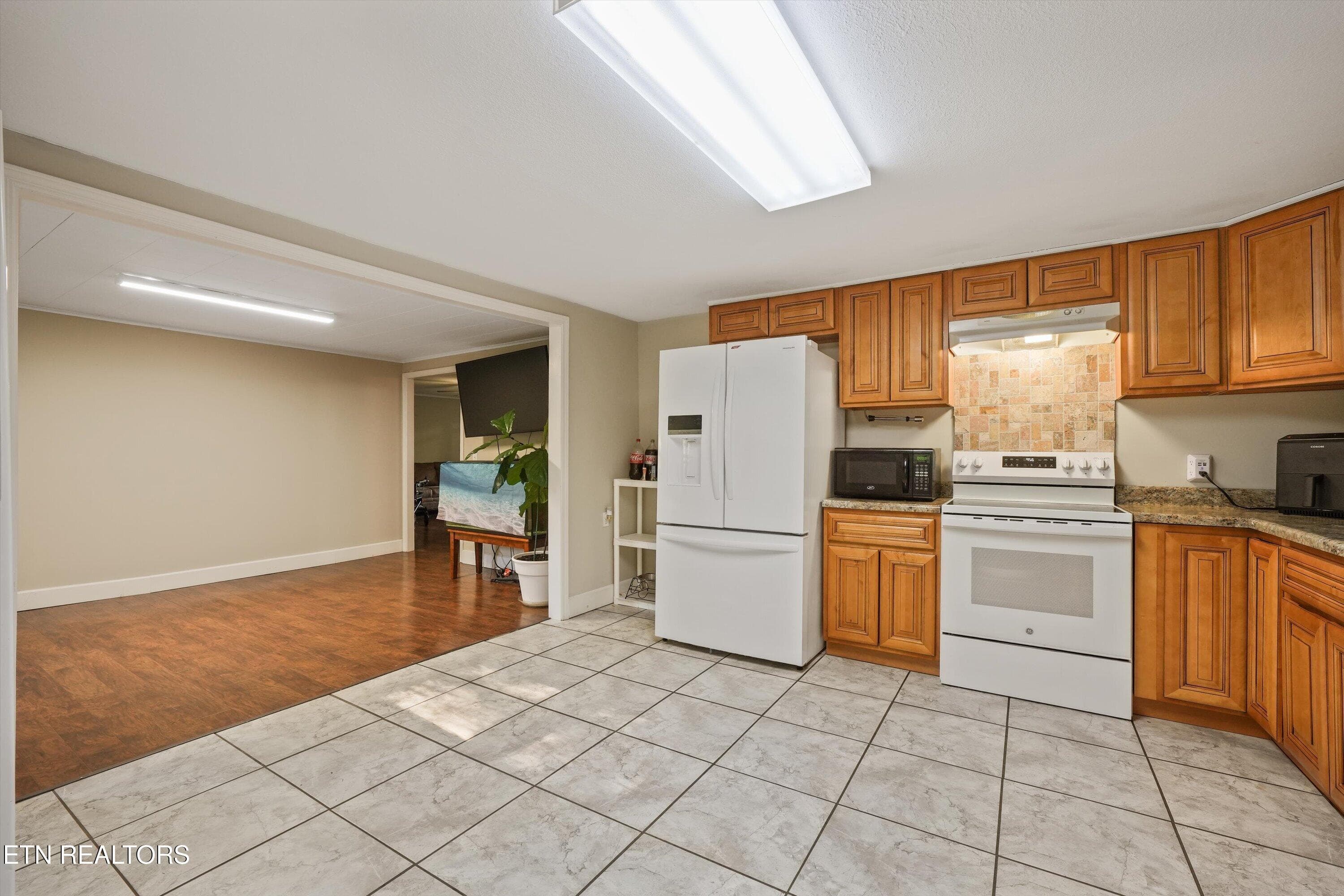 23-111 Cathcart Rd39 - 111 Cathcart Rd, Vonore, TN 37885
