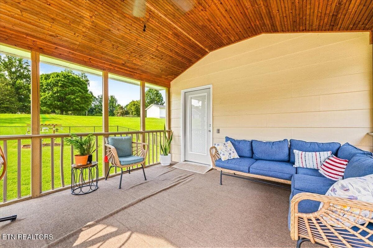 61-345 McKinney Rd - 345 McKinney Rd, LaFollette, TN 37766, LaFollette