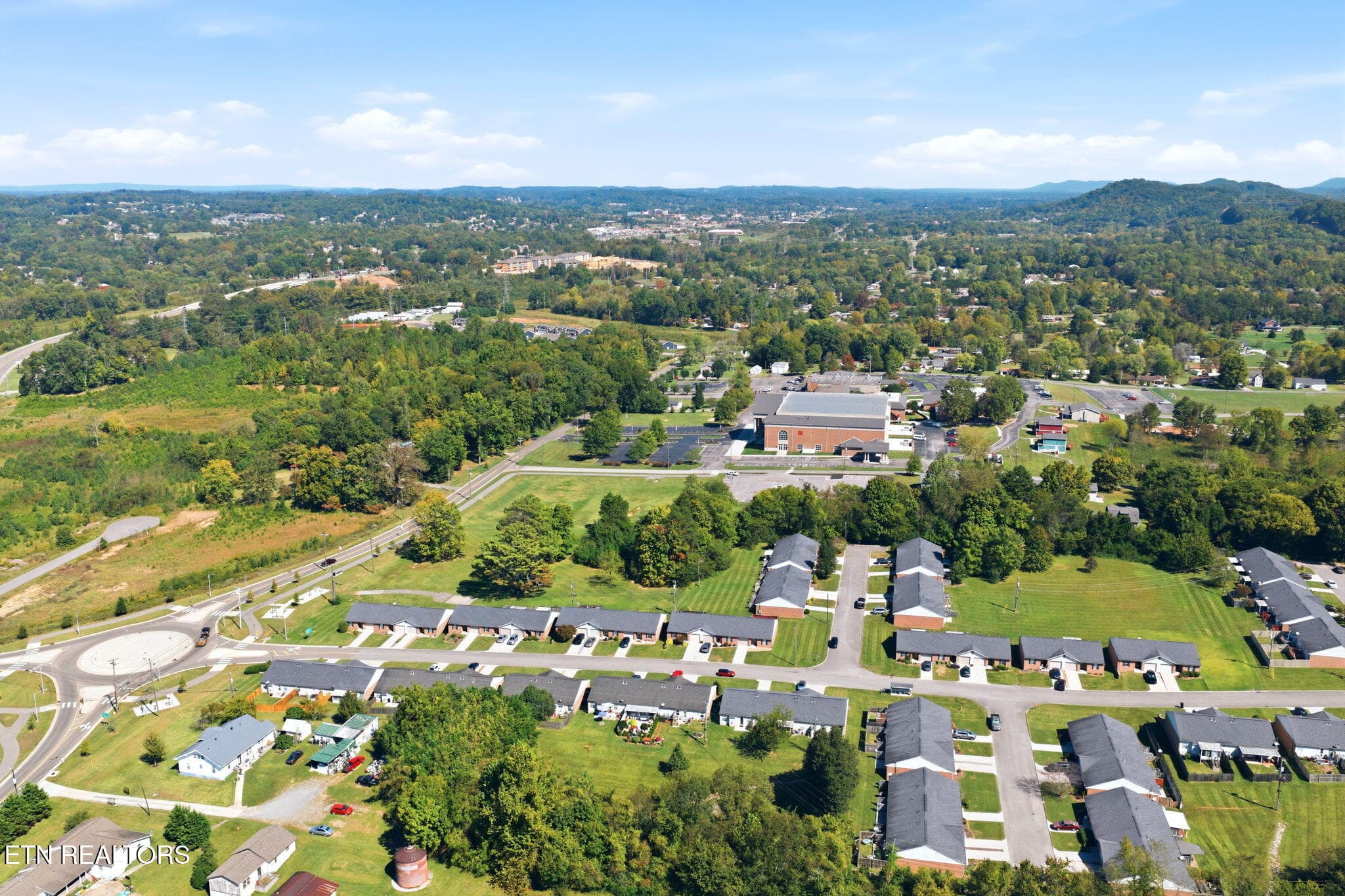 5-web-or-mls-005_DJI_20261007131427_0018 - 7209 Lyngate Blvd, Powell, TN 37849, Powell