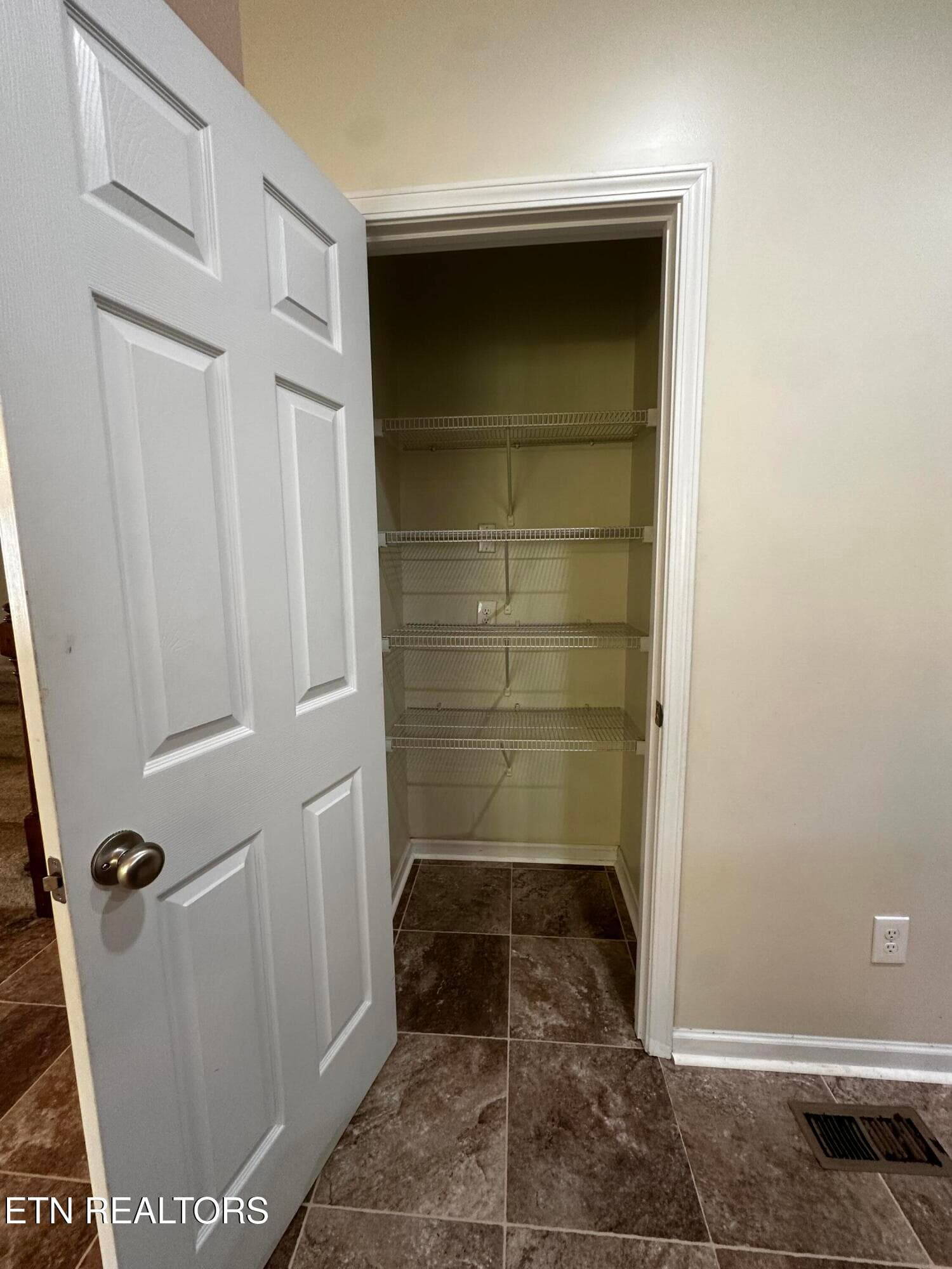 Kitchen Pantry - 5901 Apple Valley Drive, Knoxville, TN 37924, Knoxville