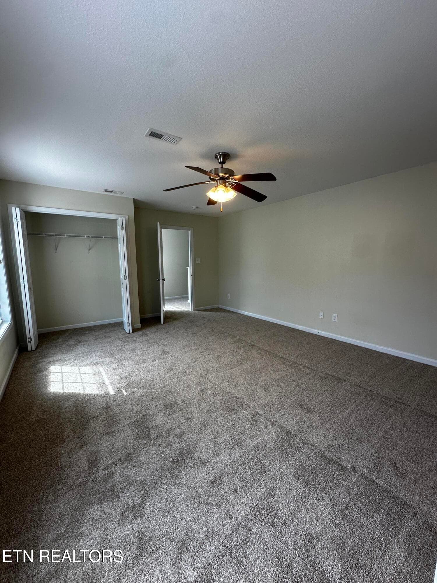 Oversize den or 4th bedroom - 5901 Apple Valley Drive, Knoxville, TN 37924, Knoxville
