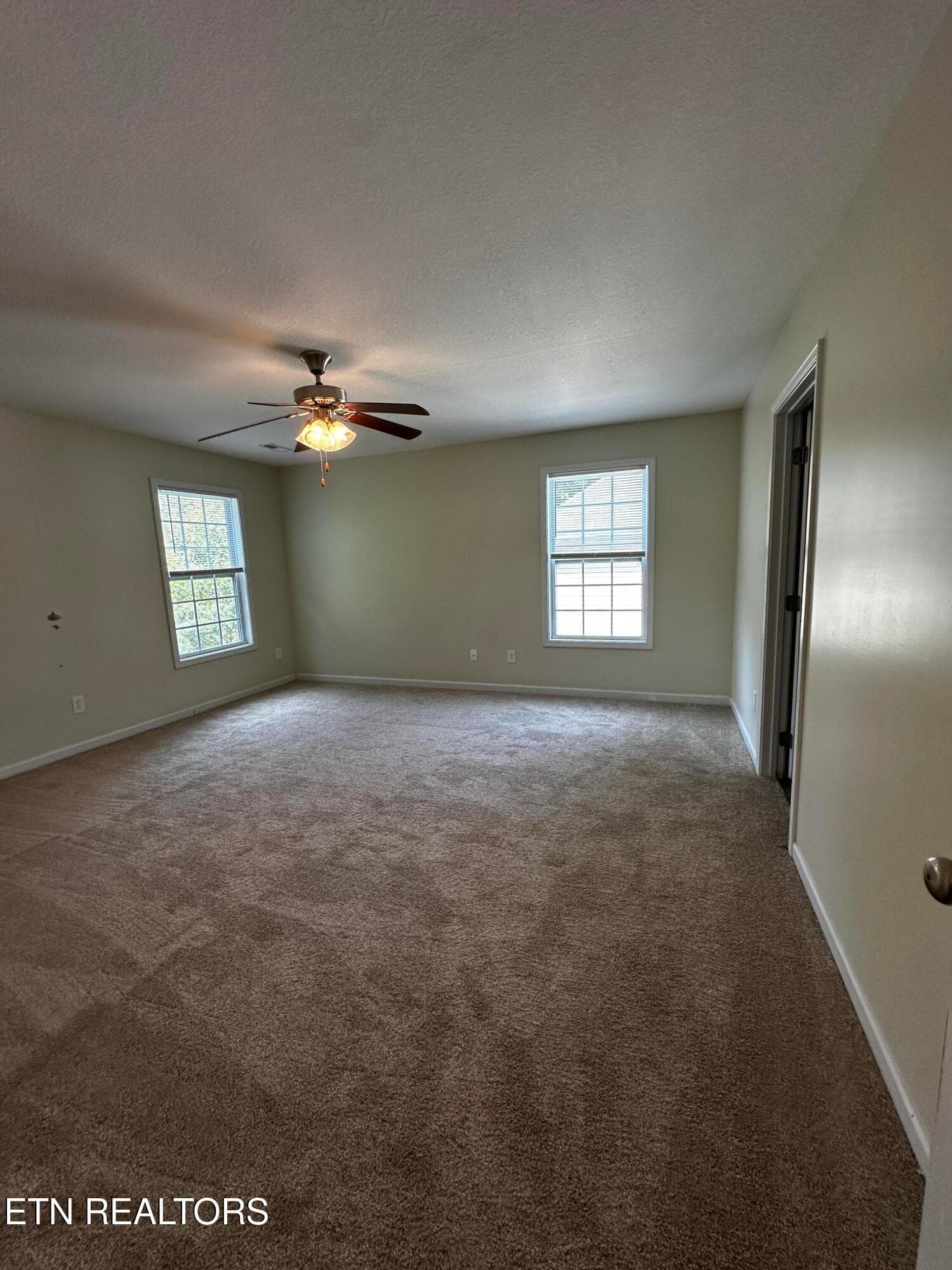 True master bedroom - 5901 Apple Valley Drive, Knoxville, TN 37924, Knoxville
