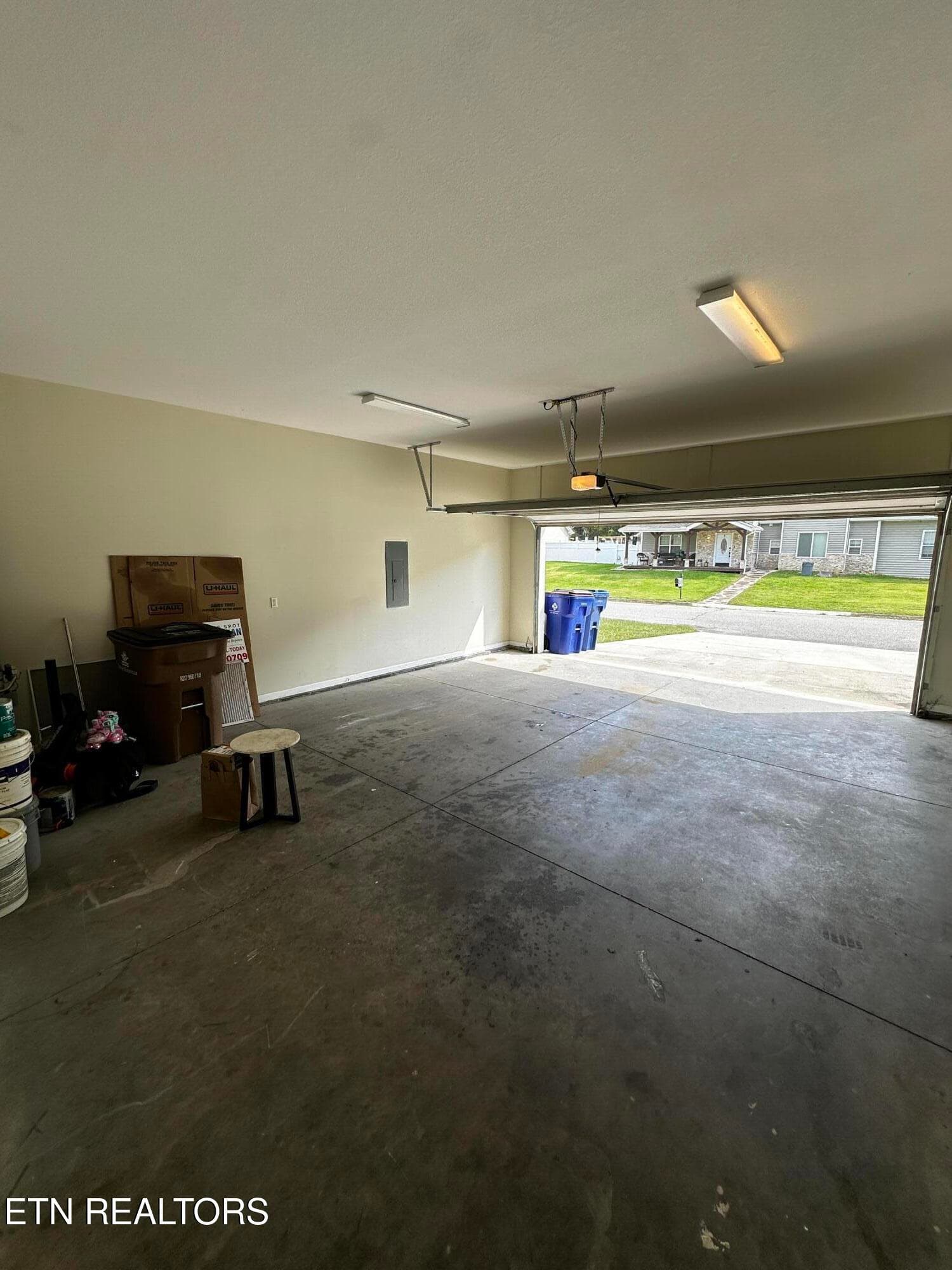 2 Car Garage - 5901 Apple Valley Drive, Knoxville, TN 37924, Knoxville