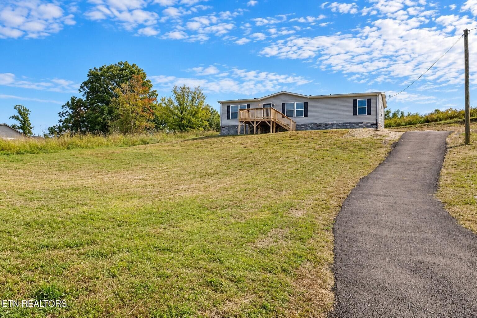 Front Elevation - 200 Laura Boling Loop Rd, Strawberry Plains, TN 37871, Strawberry Plains