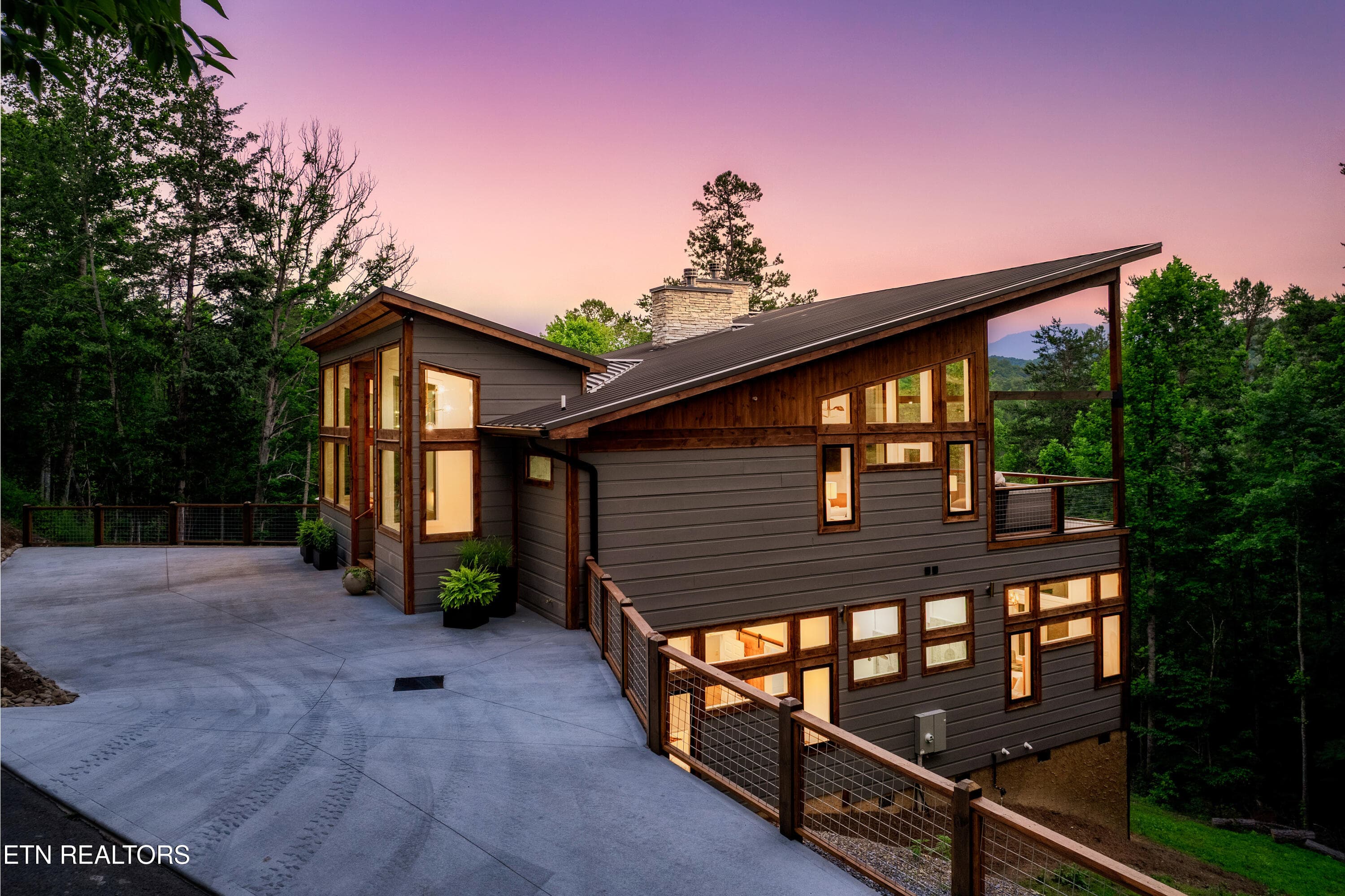 2234 Legend Drive, Sevierville, TN 37876