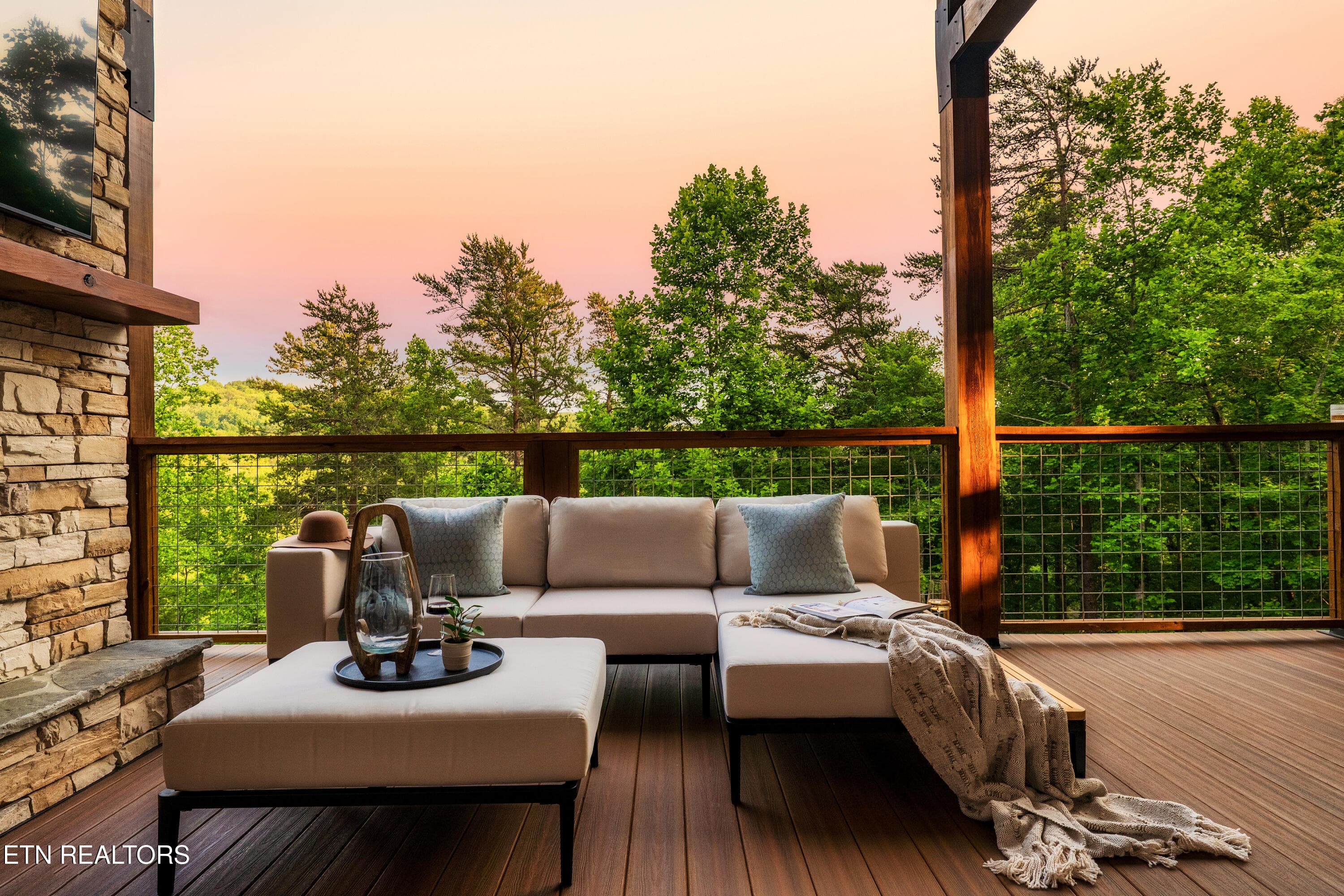 2234LegendDr-042-4000 - 2234 Legend Drive, Sevierville, TN 37876