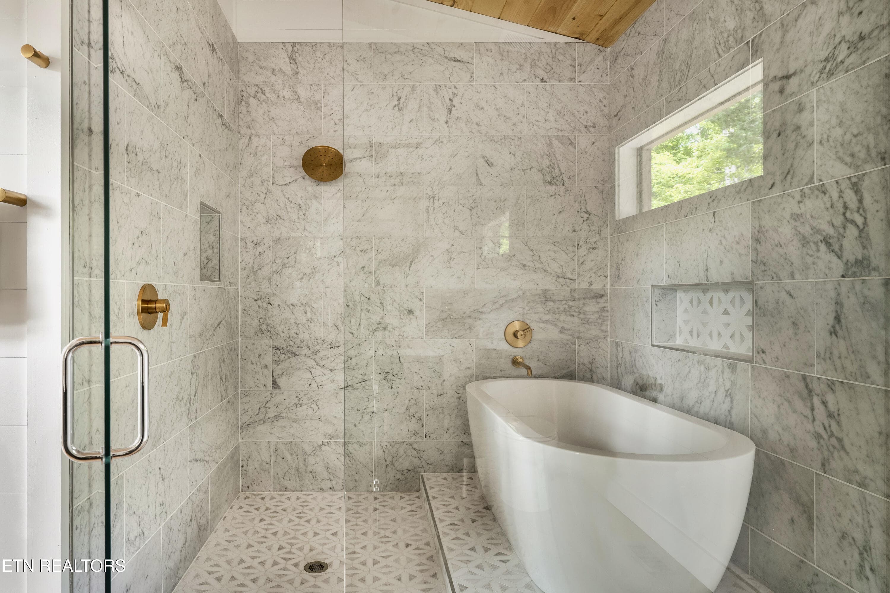 2234LegendDr-096-4000 - 2234 Legend Drive, Sevierville, TN 37876