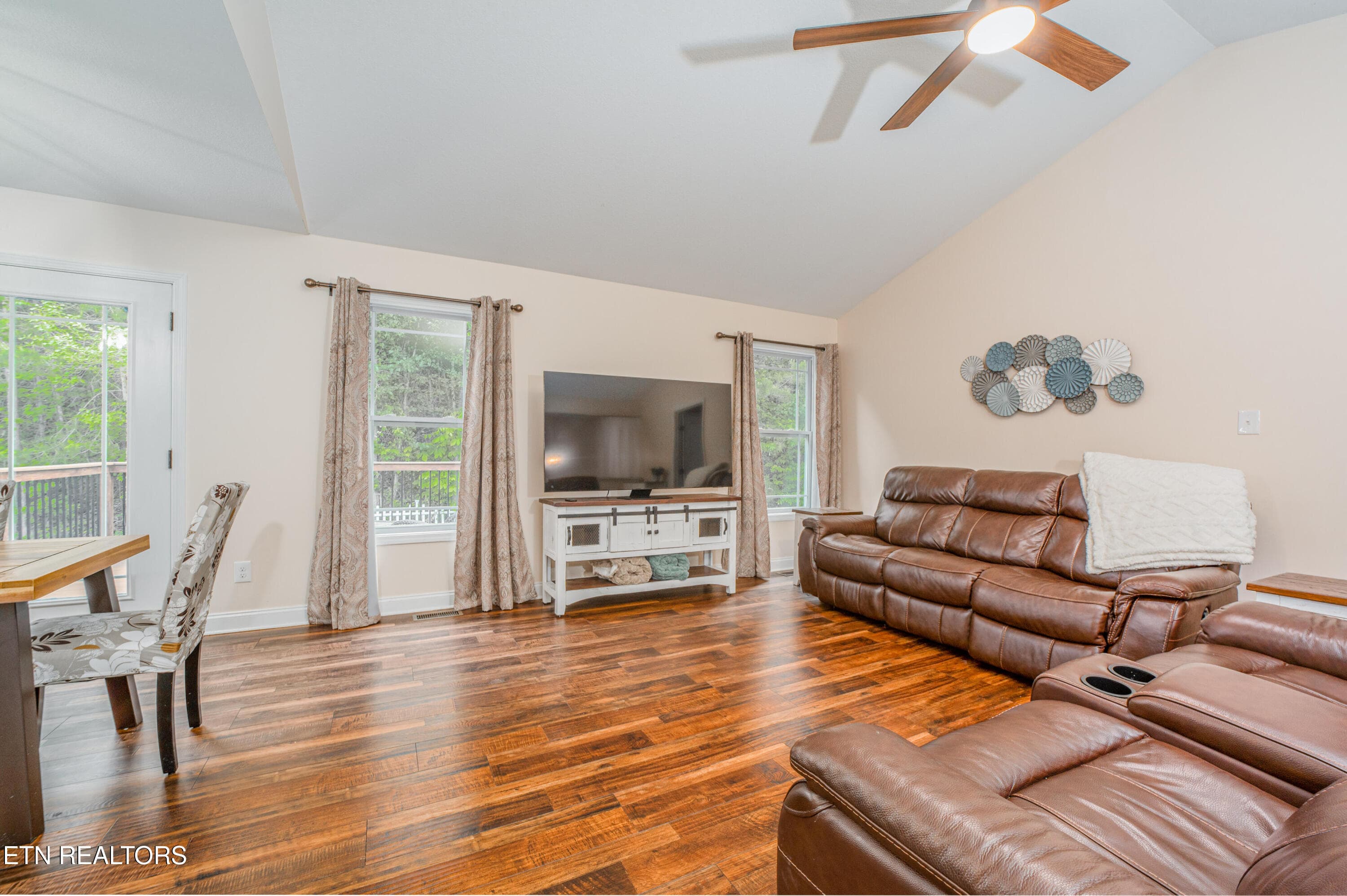 06_beyc6ace74018b93f - 7809 Elkton Lane, Powell, TN 37849, Powell