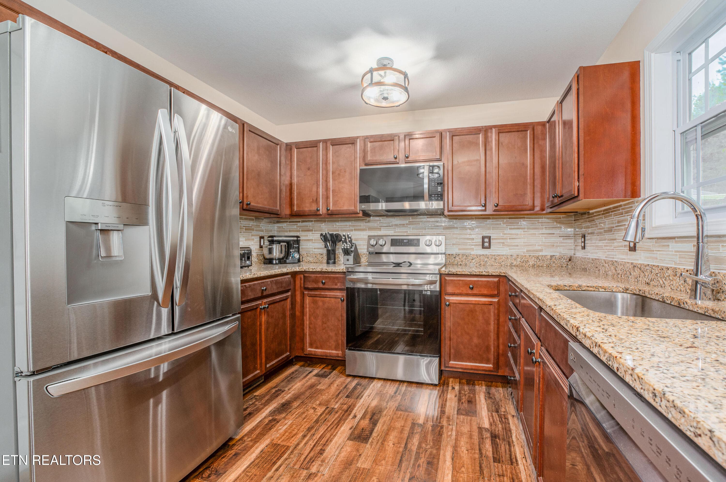 10_beyc6ace741d74d1f - 7809 Elkton Lane, Powell, TN 37849, Powell