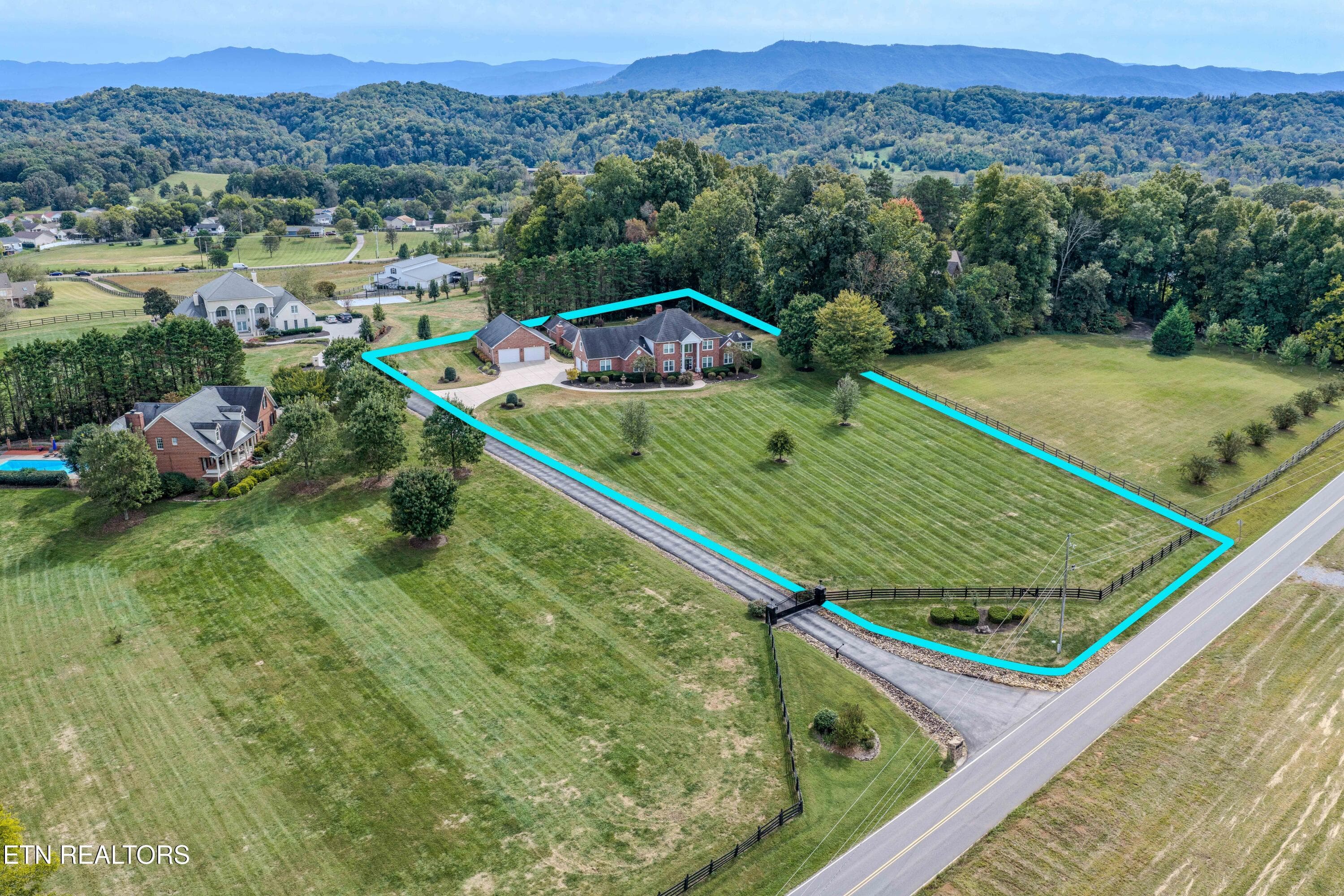 2425McClearyRd-2 - 2425 Mccleary Rd, Sevierville, TN 37876, Sevierville