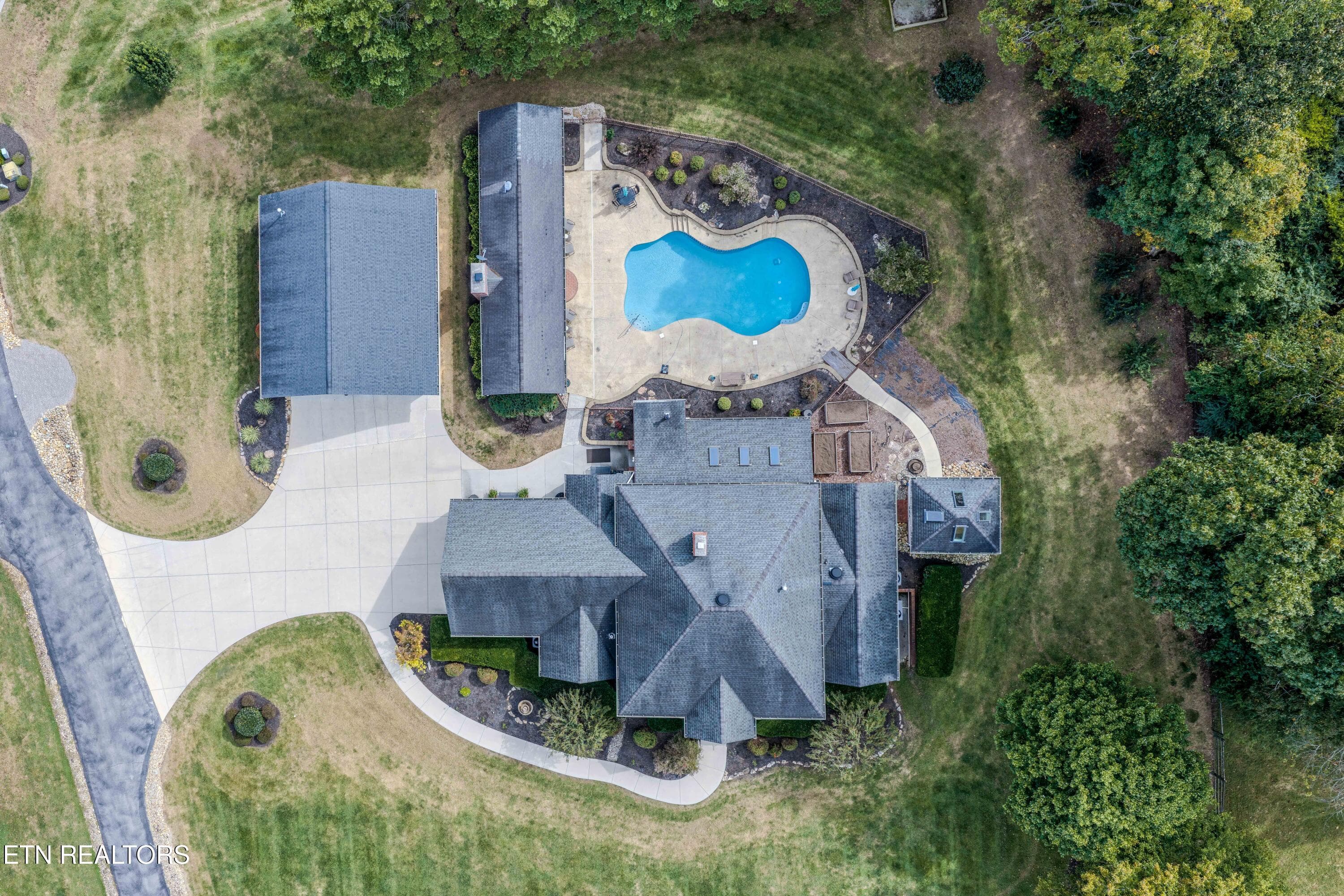 2425McClearyRd-5 - 2425 Mccleary Rd, Sevierville, TN 37876, Sevierville