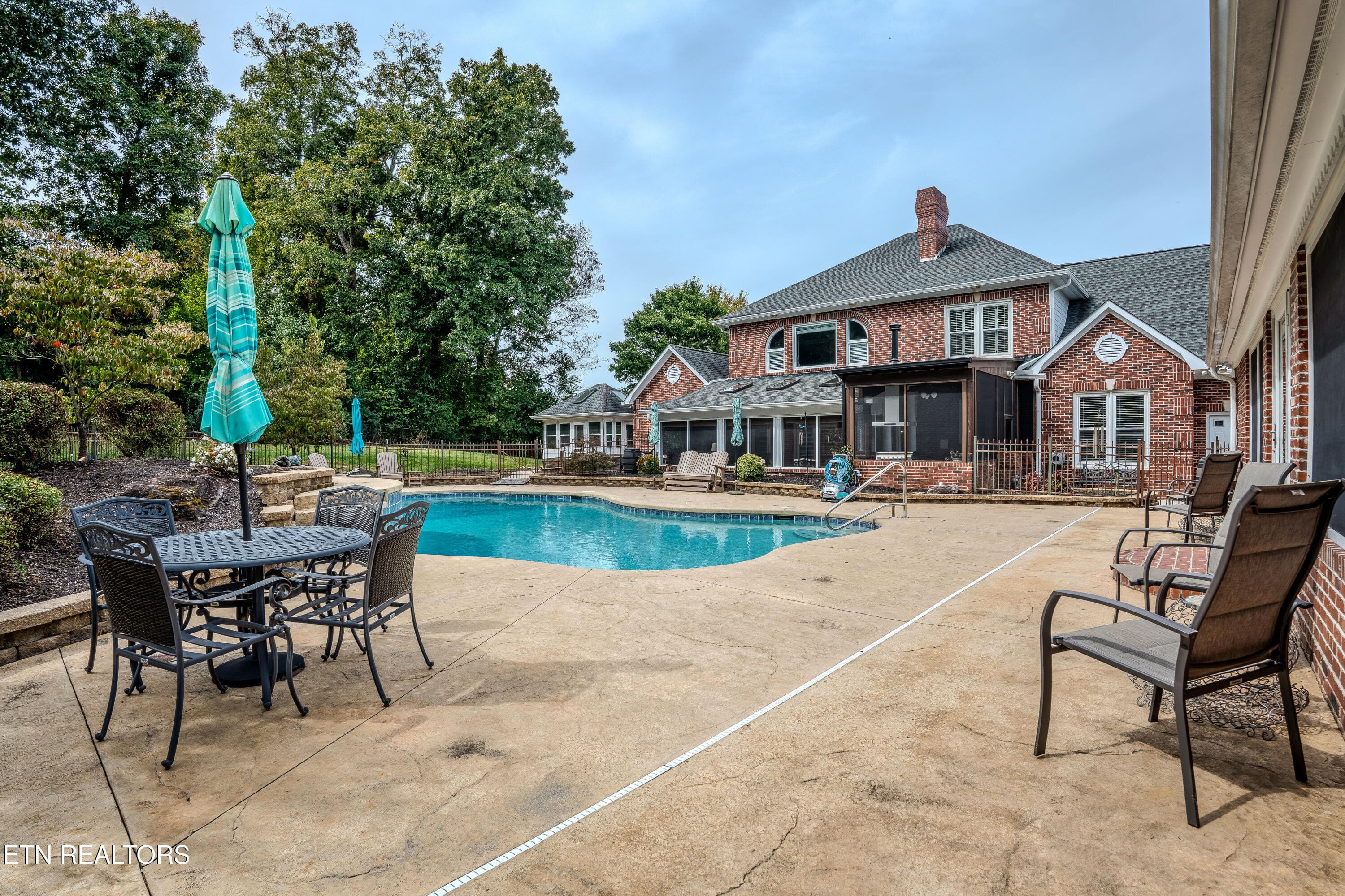 2425McClearyRd-73 - 2425 Mccleary Rd, Sevierville, TN 37876, Sevierville