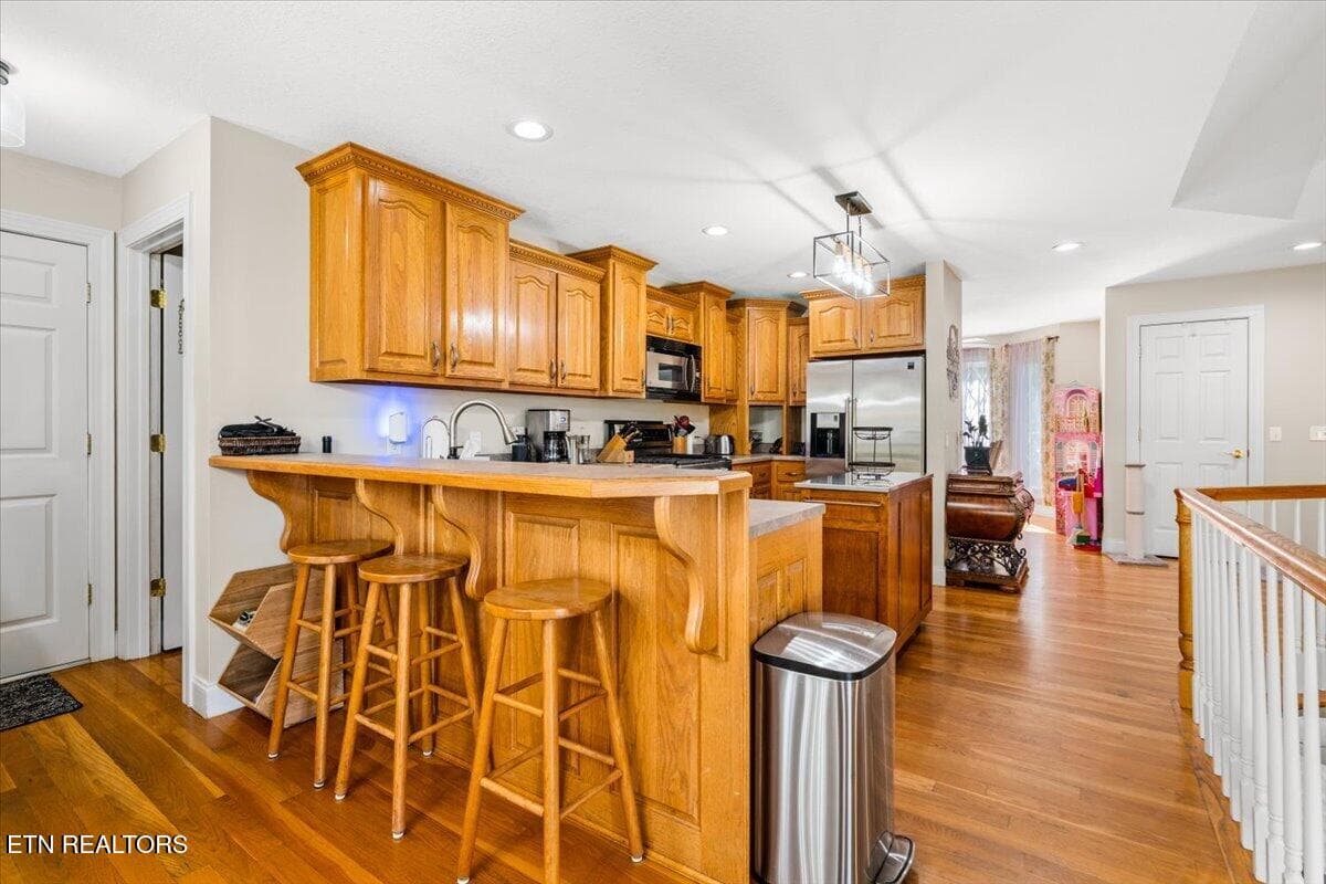 20-685 Ivey St - 685 Ivey St, Jellico, TN 37762