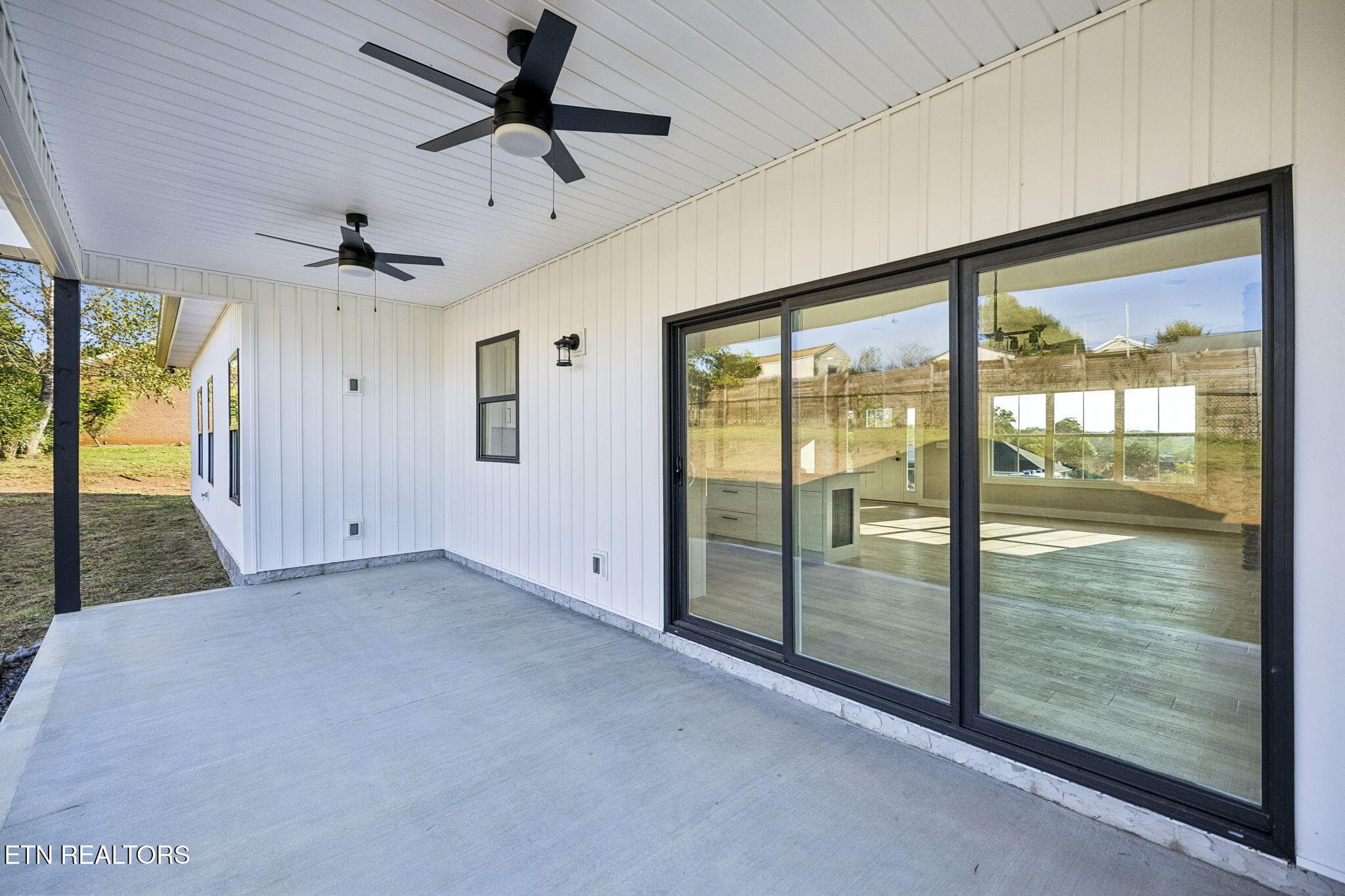 back patio2 - 1259 Stewart St, Sevierville, TN 37876