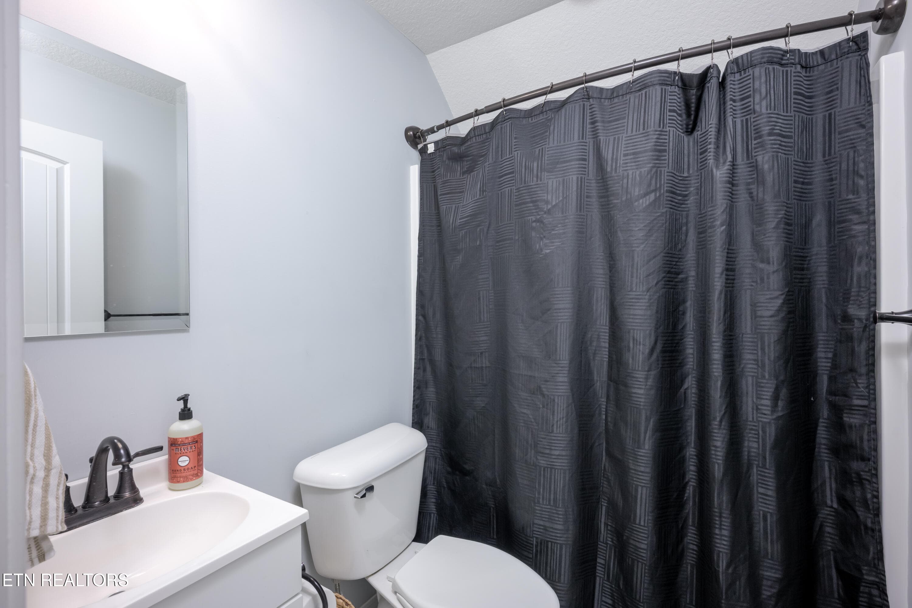 8026 Canter Ln-0038 - 8026 Canter Lane, Powell, TN 37849