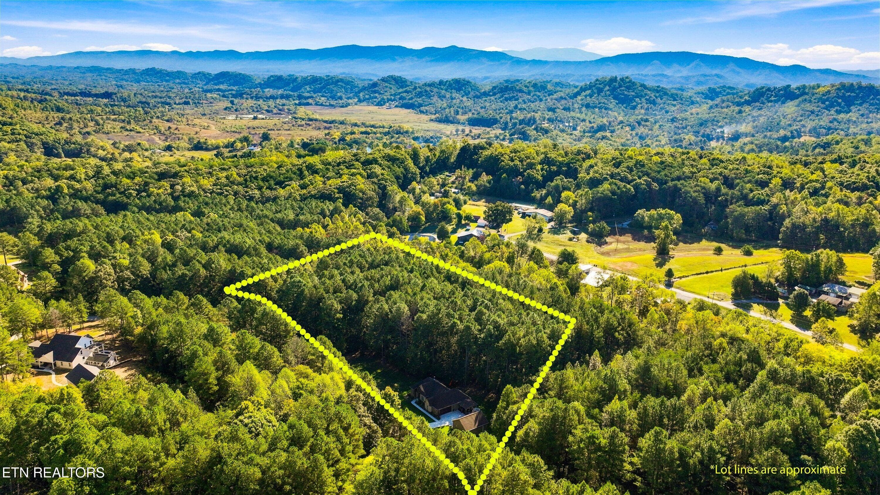 Just shy of 6 acres - 1739 Grand Pine Point, Maryville, TN 37801, Maryville
