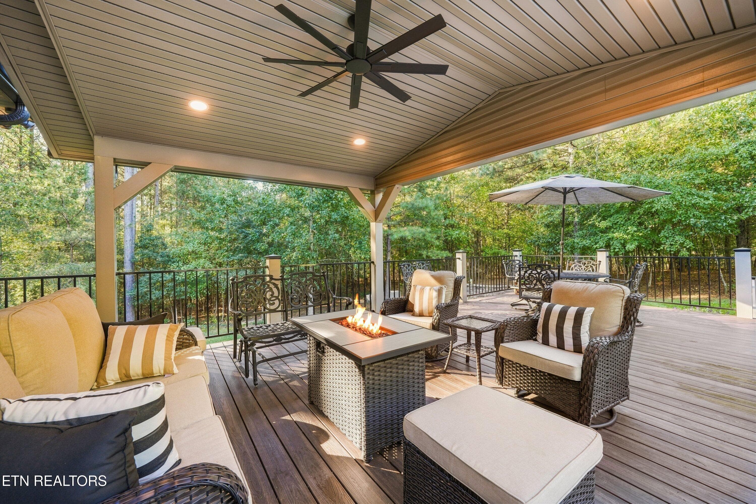 Outdoor entertainment area - 1739 Grand Pine Point, Maryville, TN 37801, Maryville